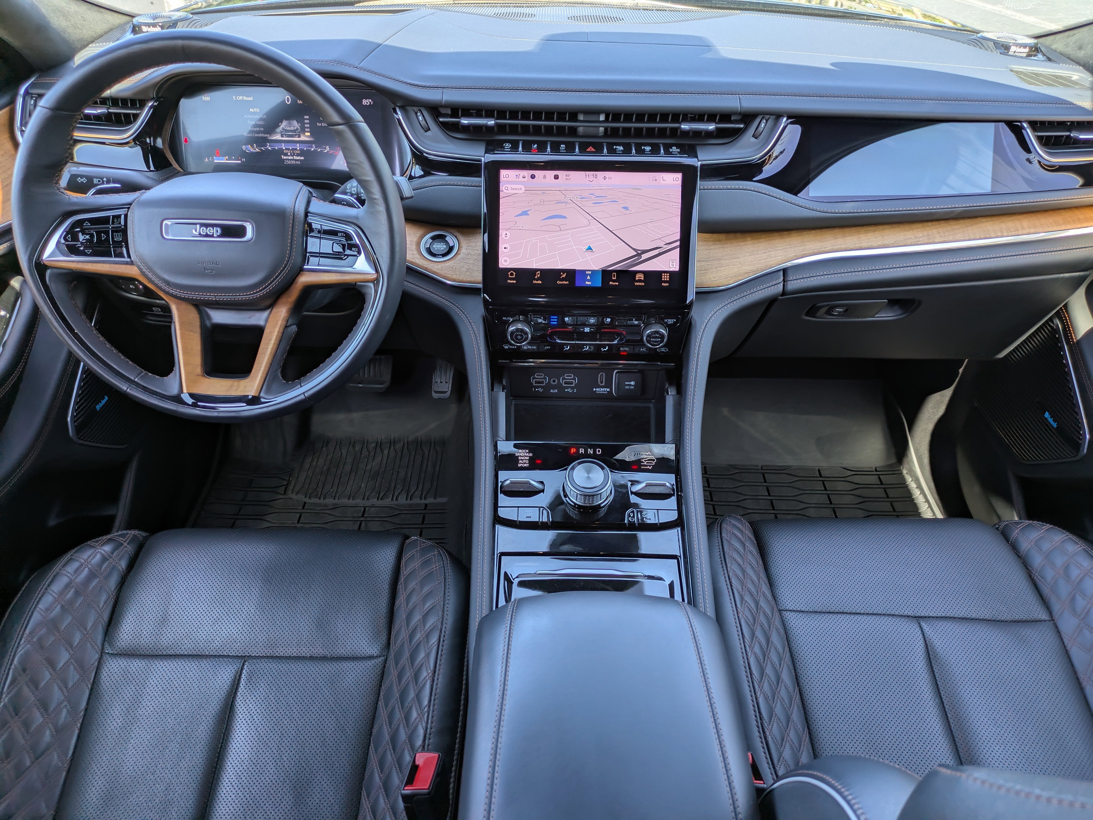 2023 Jeep Grand Cherokee Summit Reserve