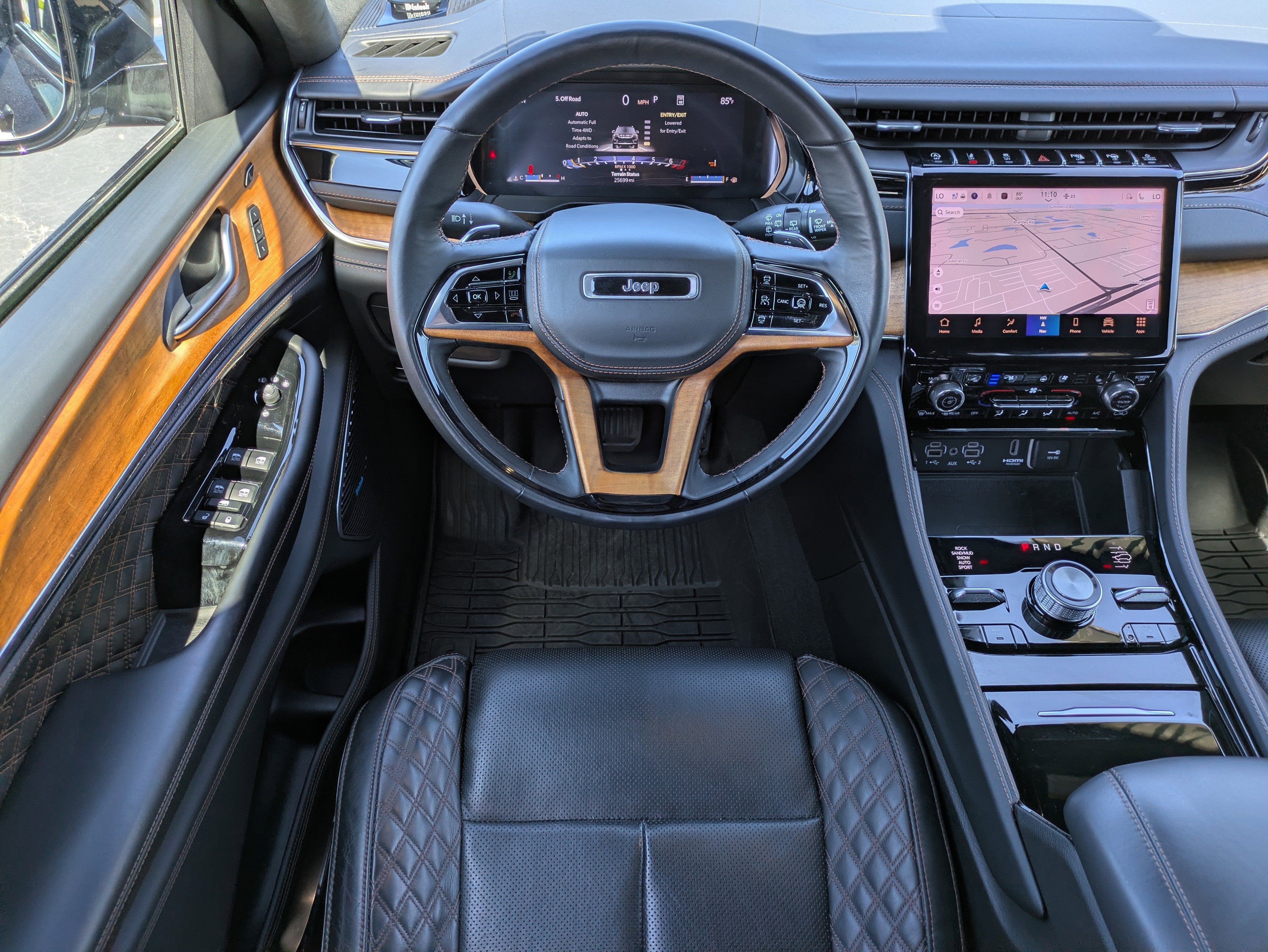 2023 Jeep Grand Cherokee Summit Reserve