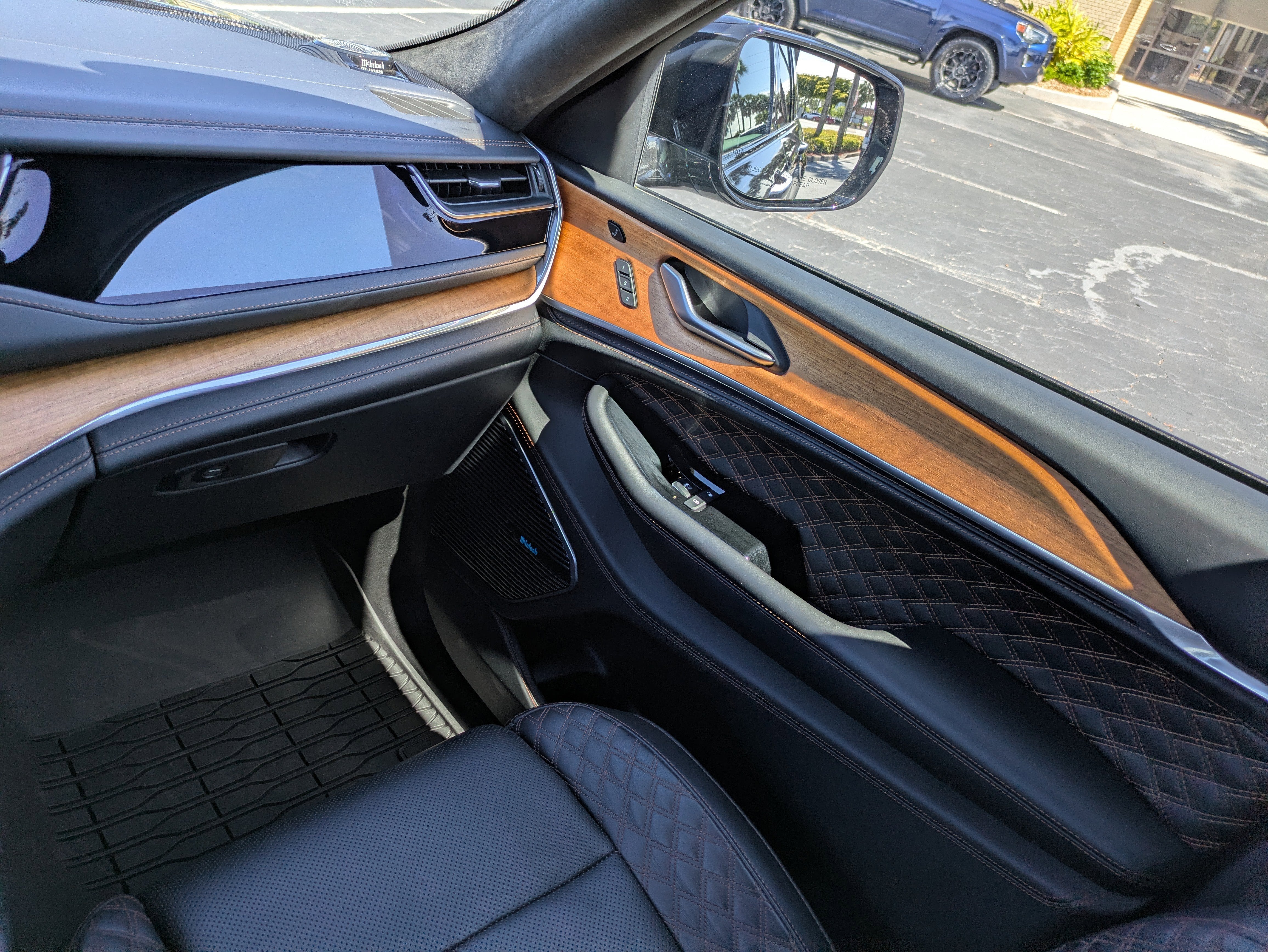 2023 Jeep Grand Cherokee Summit Reserve