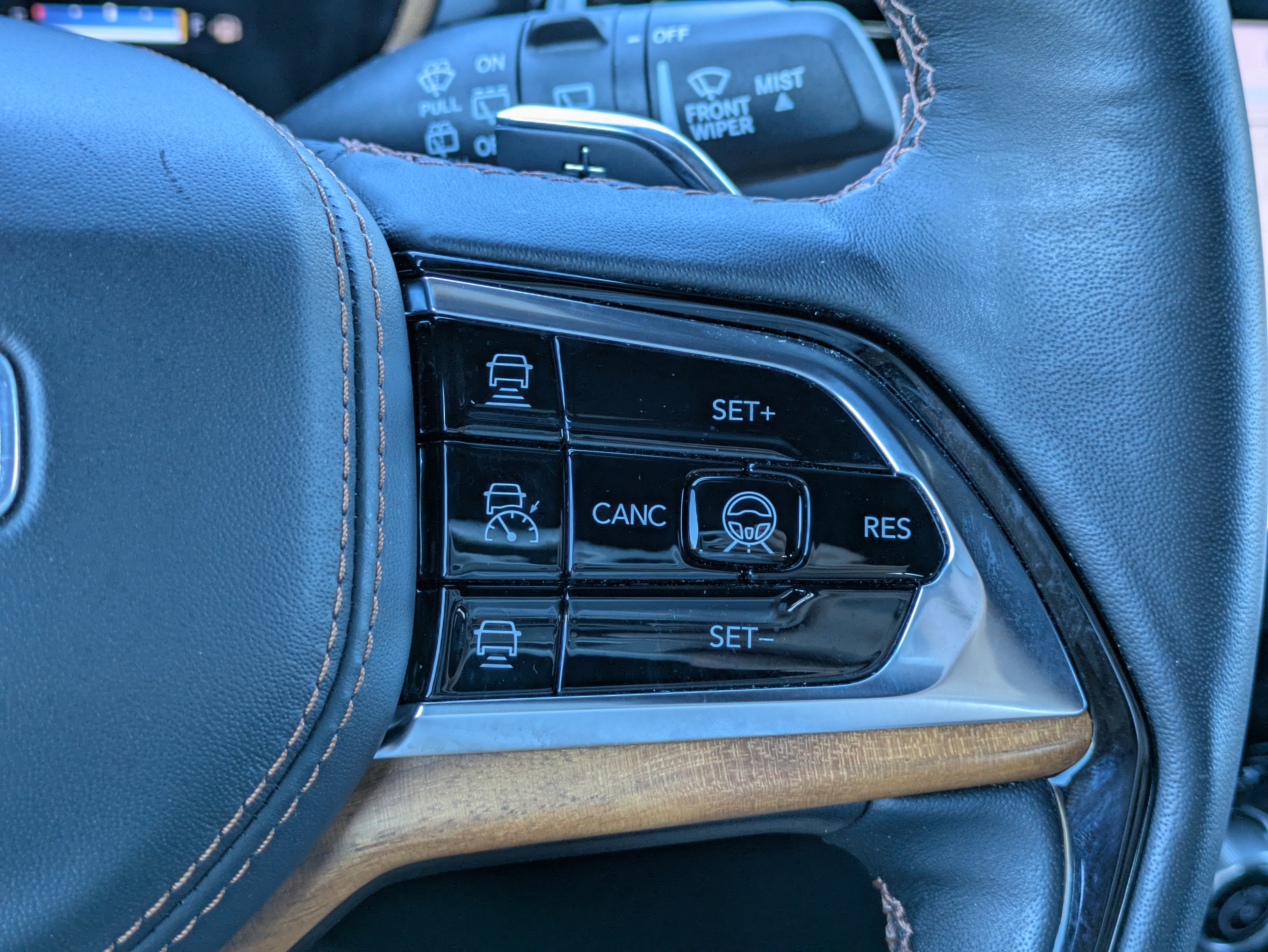 2023 Jeep Grand Cherokee Summit Reserve