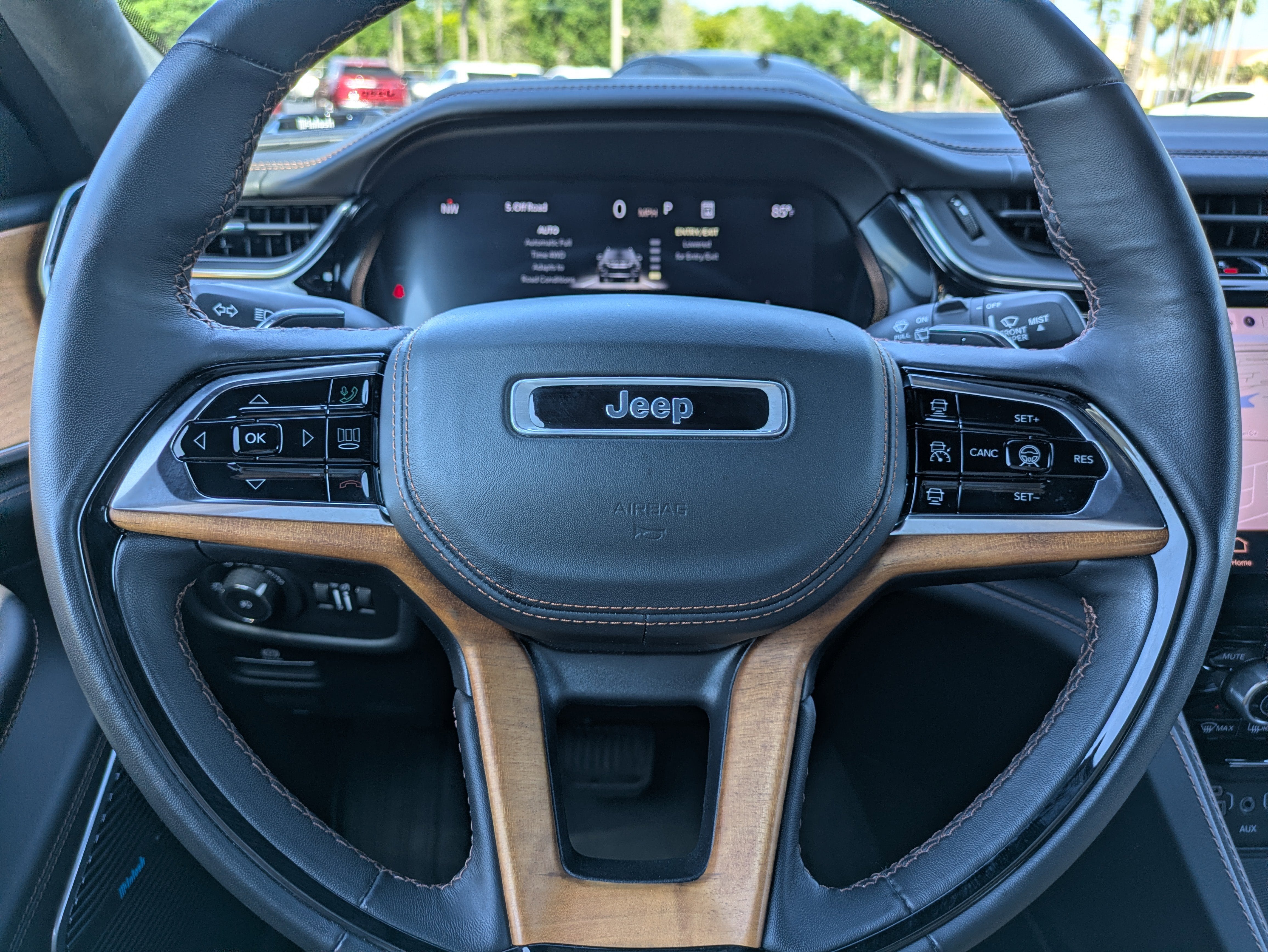 2023 Jeep Grand Cherokee Summit Reserve