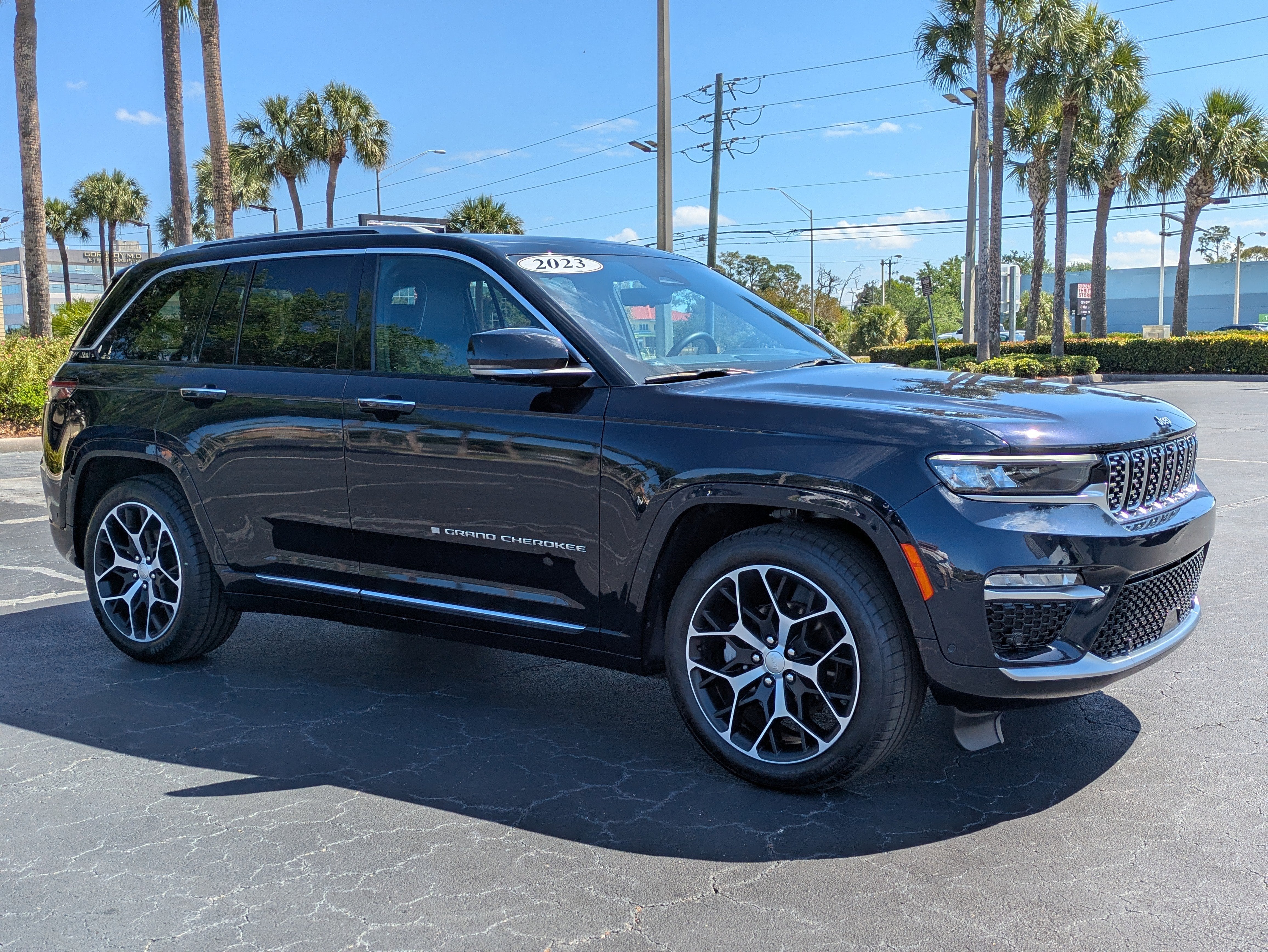 2023 Jeep Grand Cherokee Summit Reserve