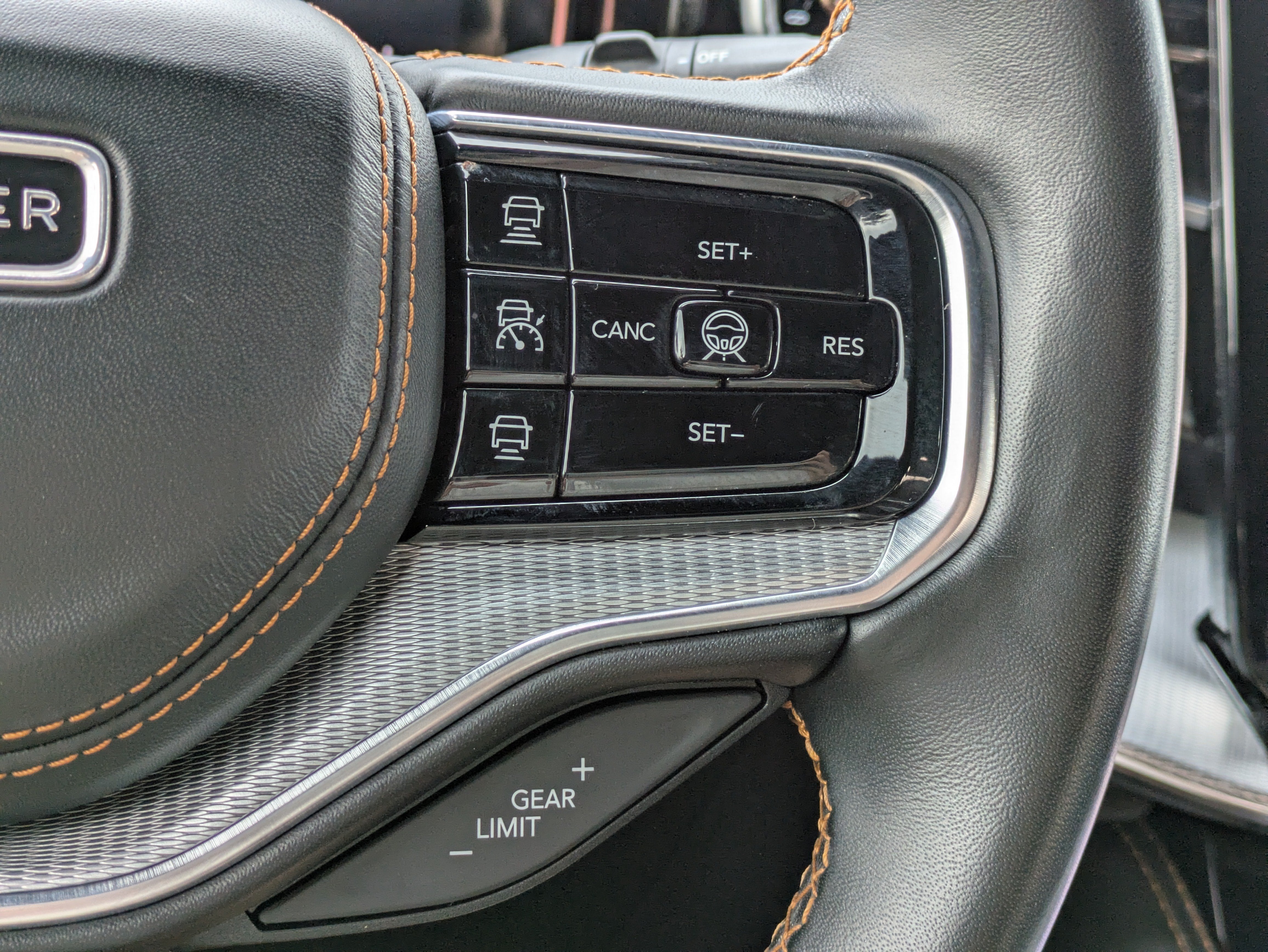 2022 Jeep Grand Wagoneer Series III
