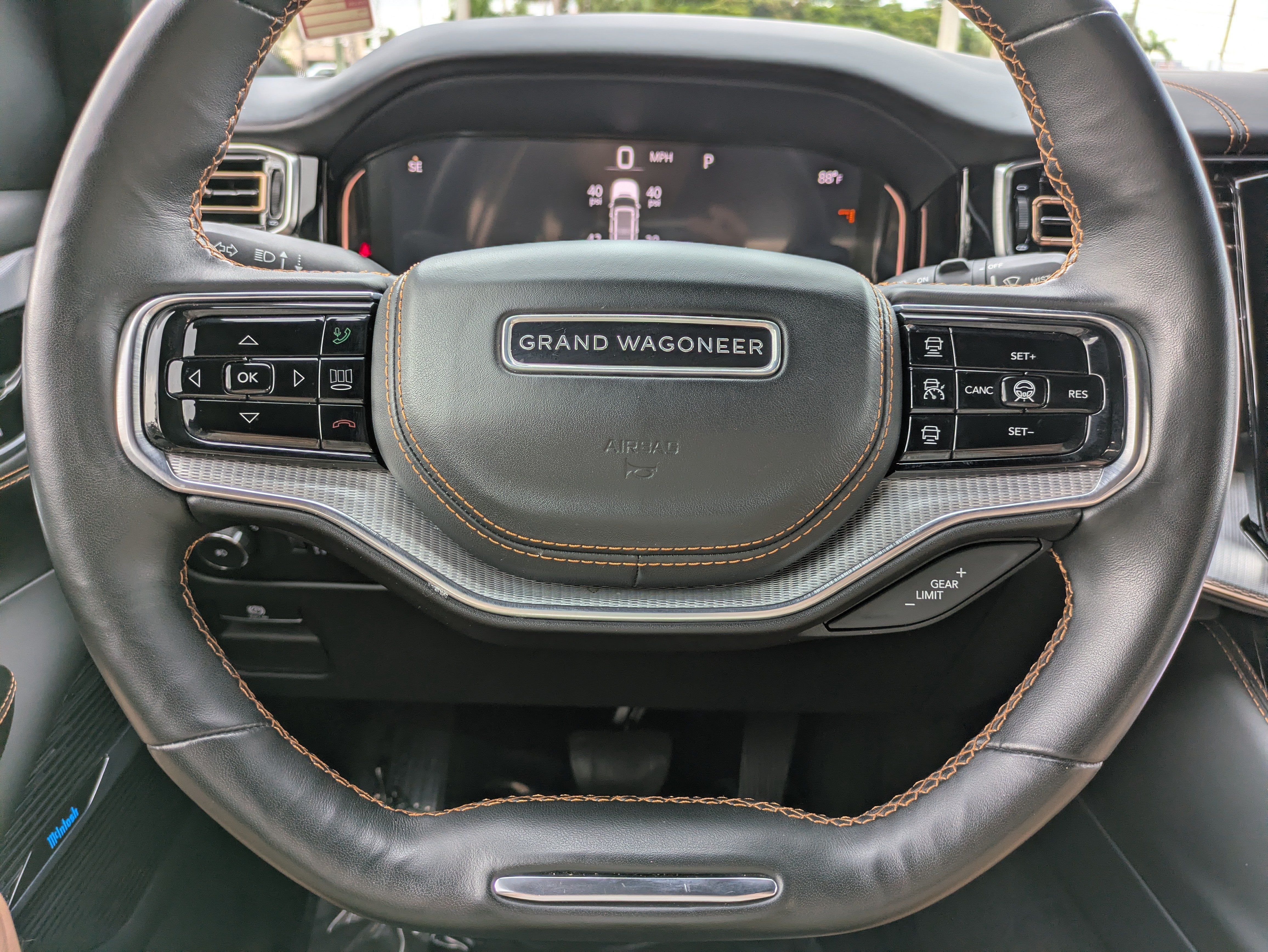 2022 Jeep Grand Wagoneer Series III