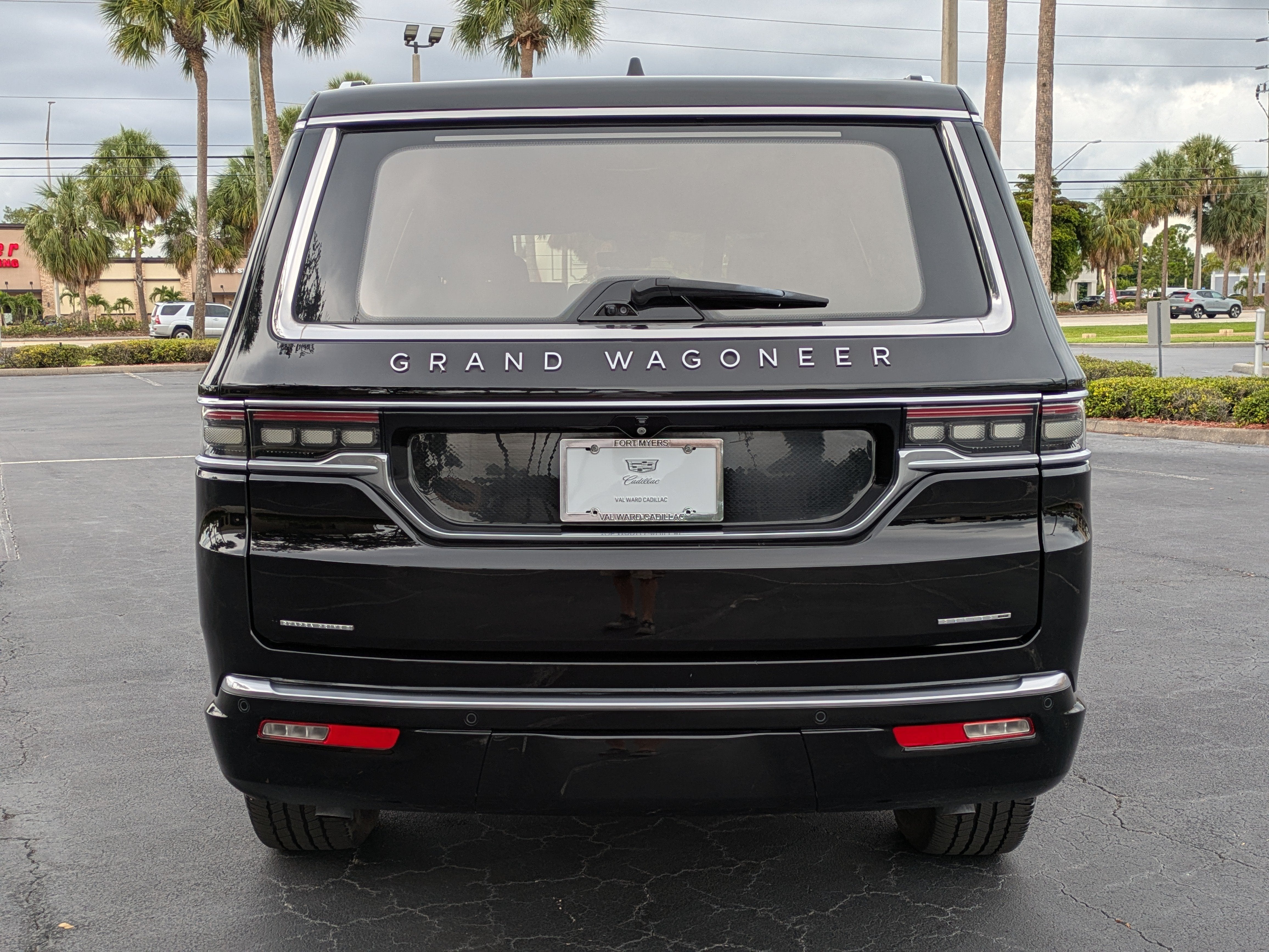 2022 Jeep Grand Wagoneer Series III