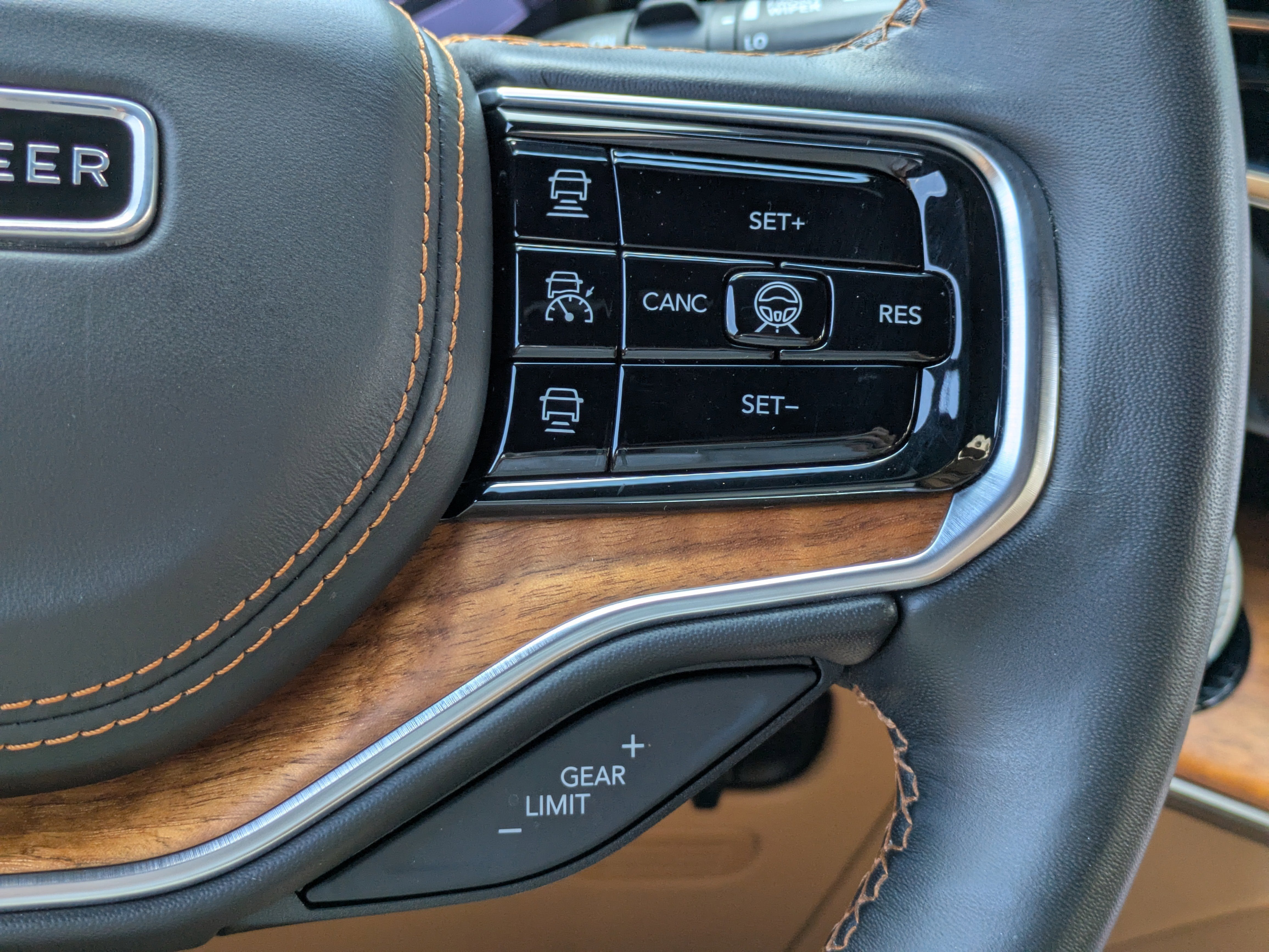 2023 Jeep Grand Wagoneer Series III