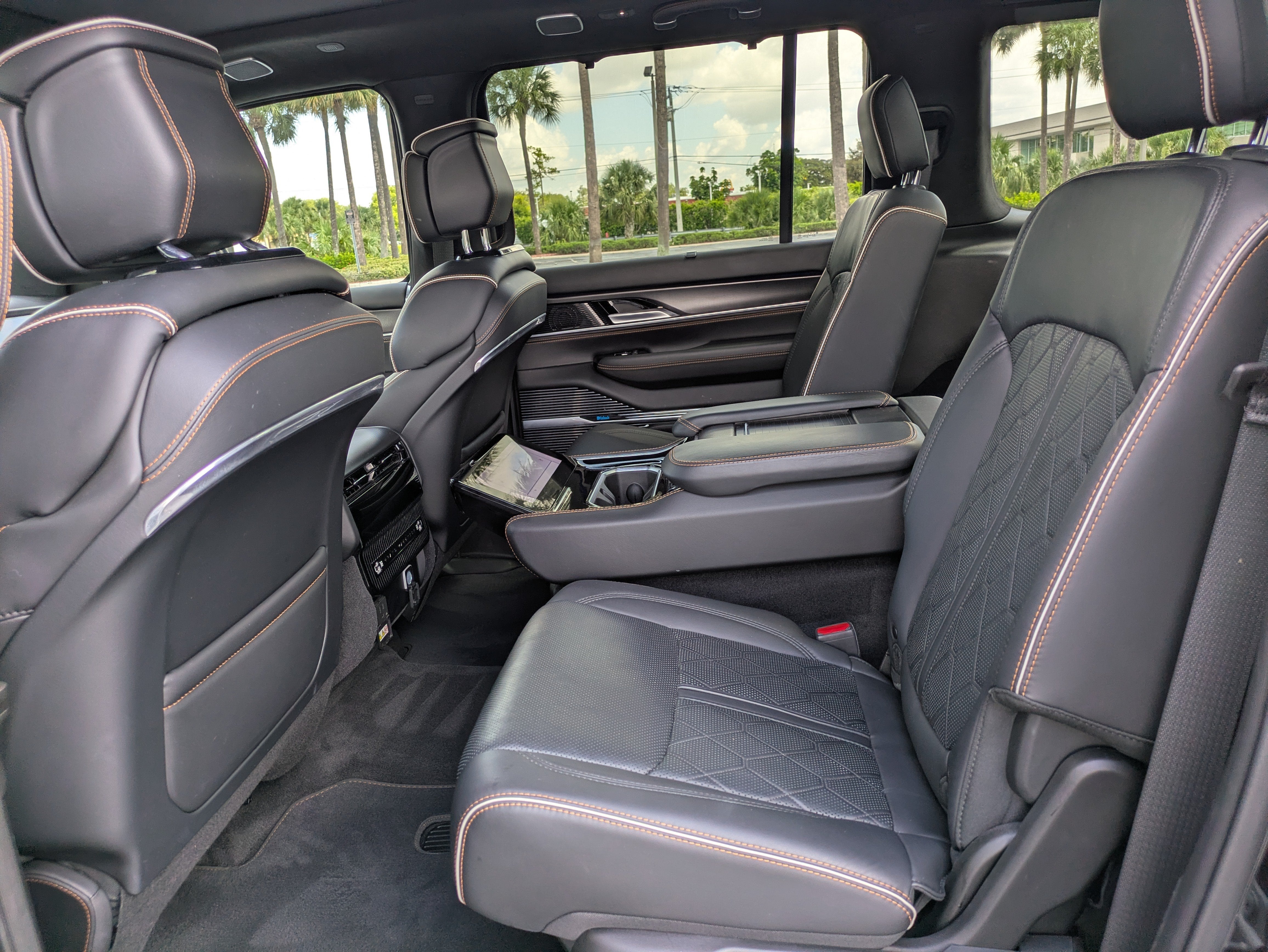 2024 Jeep Grand Wagoneer Series III Obsidian