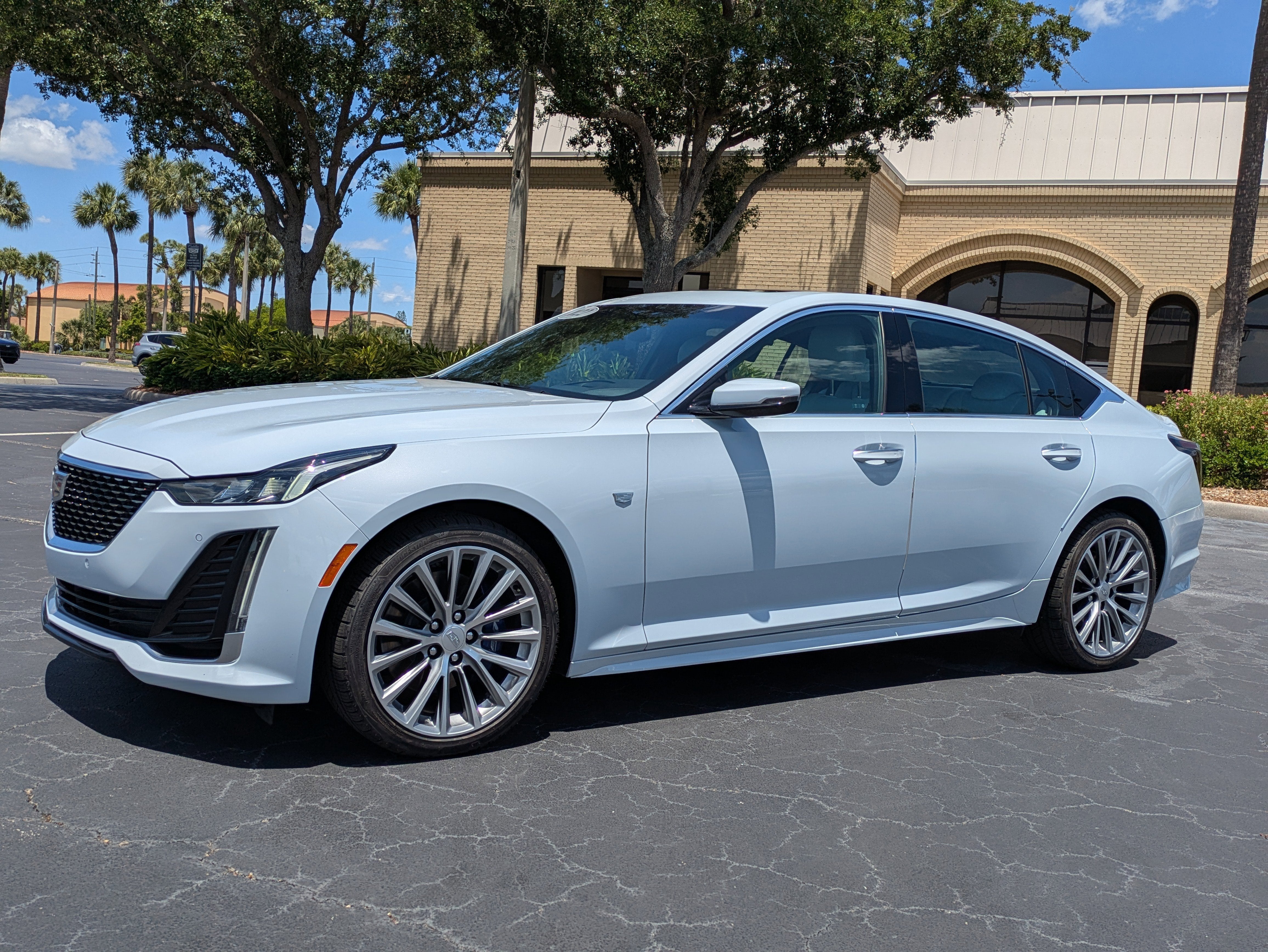 2022 Cadillac CT5 Premium Luxury