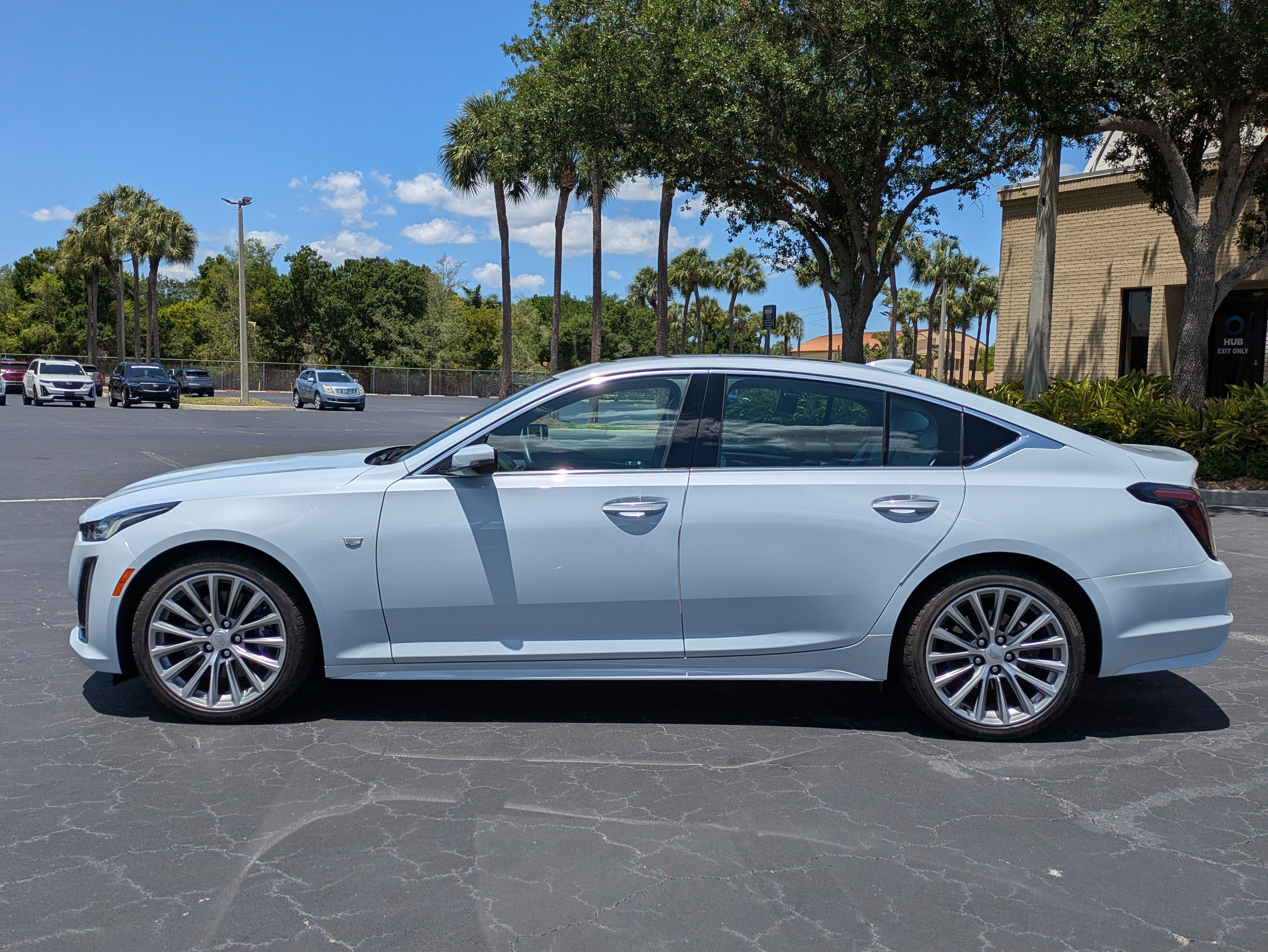 2022 Cadillac CT5 Premium Luxury