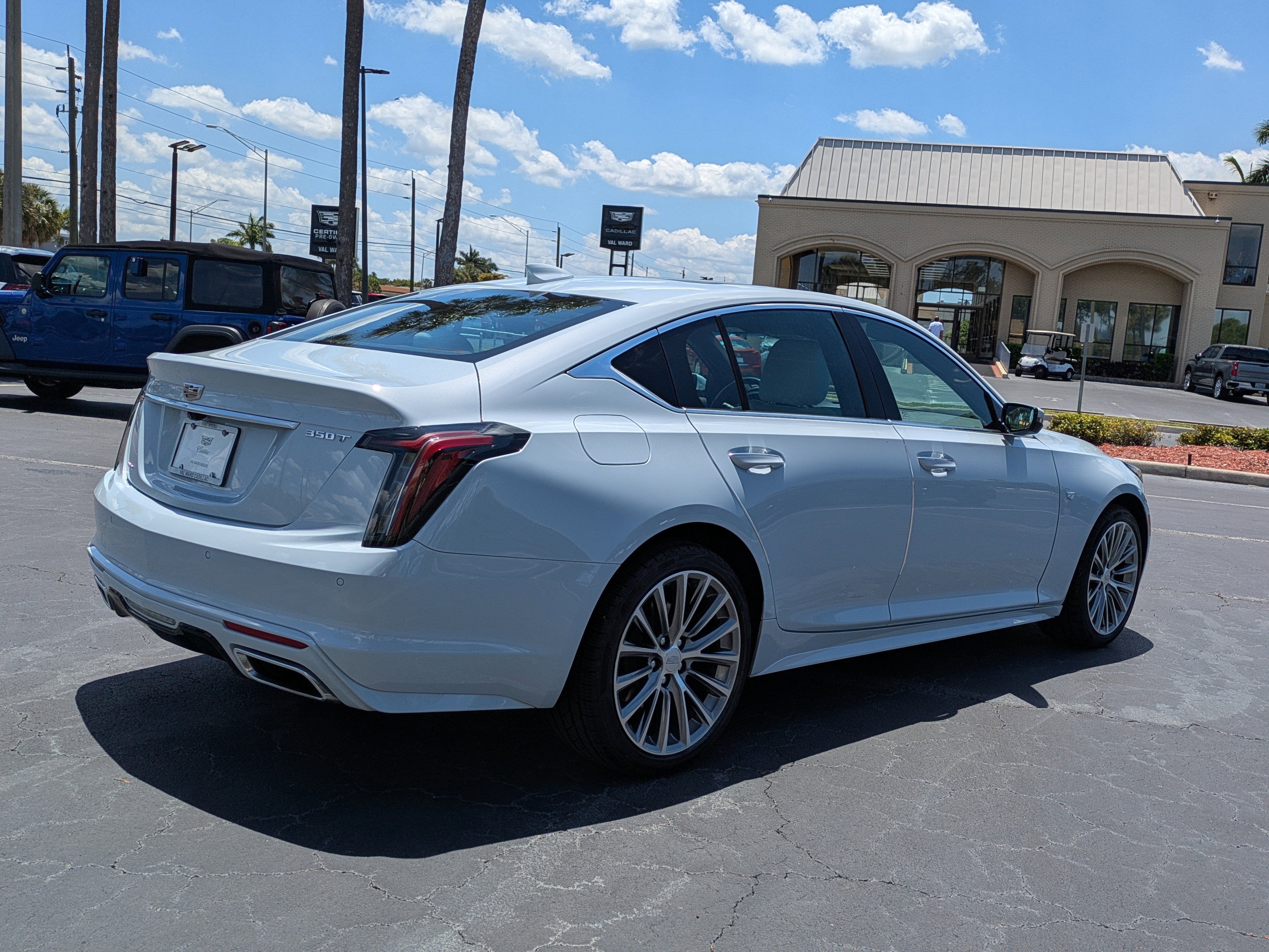 2022 Cadillac CT5 Premium Luxury