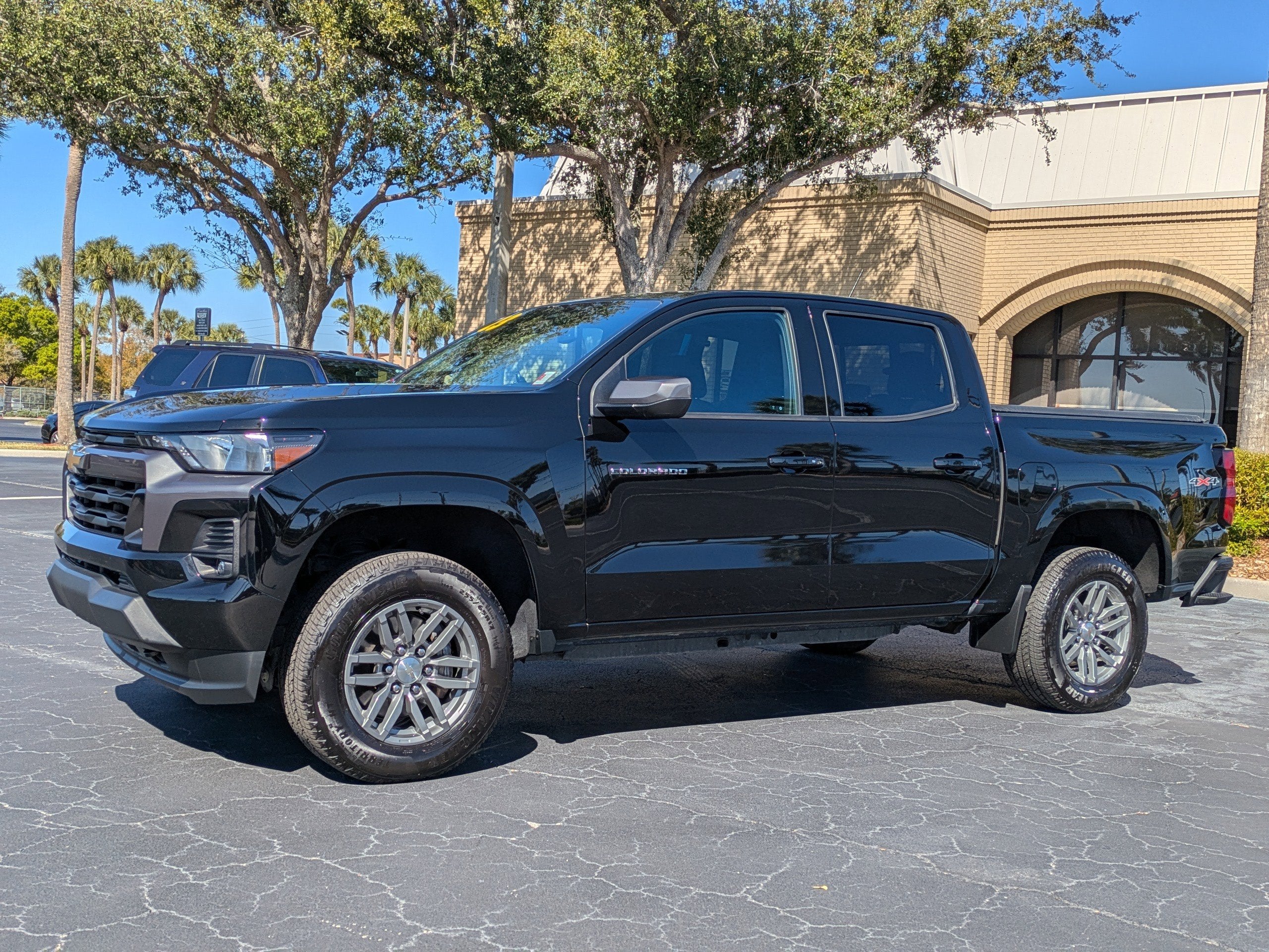 2023 Chevrolet Colorado LT