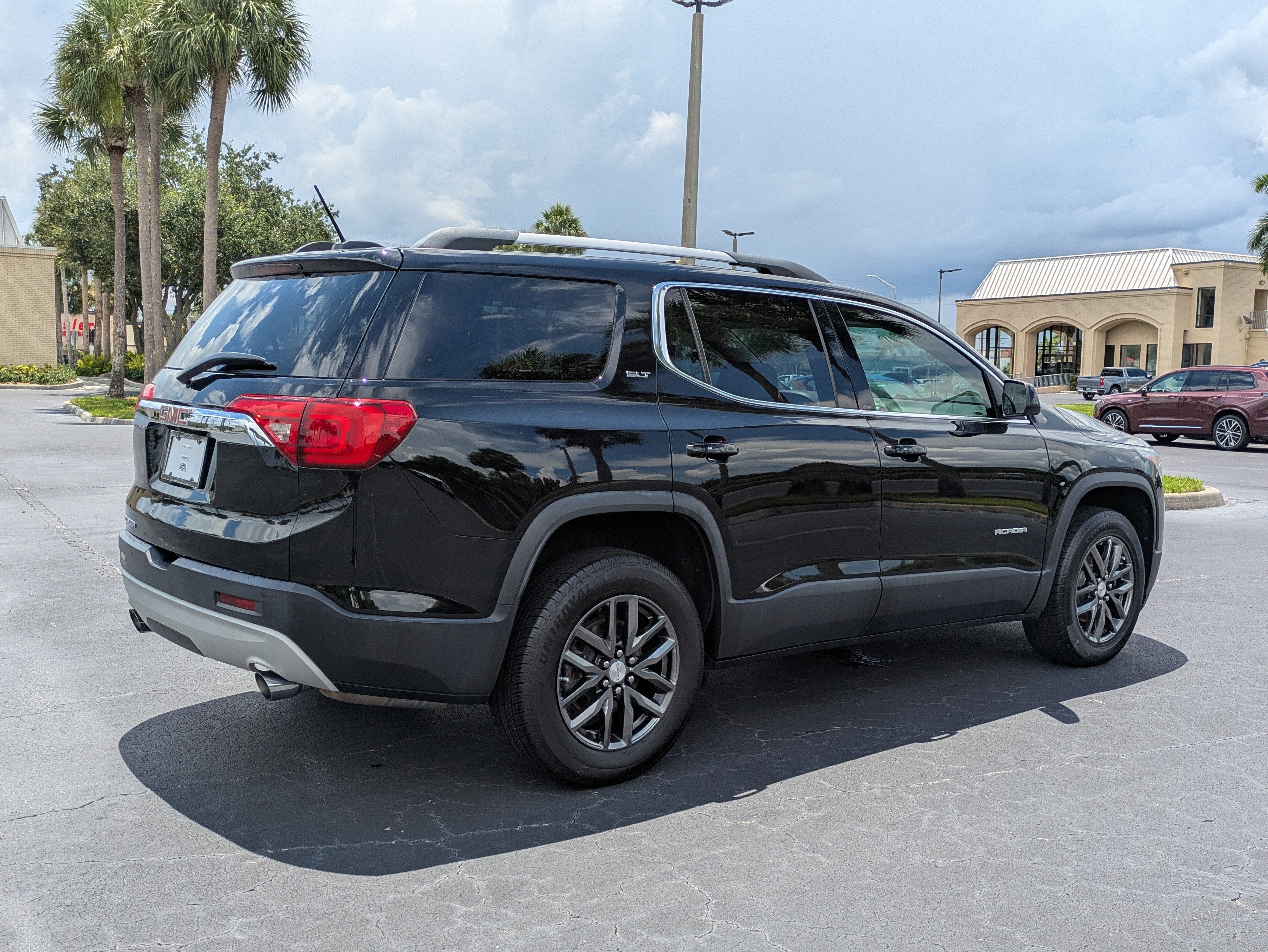 2019 GMC Acadia SLT