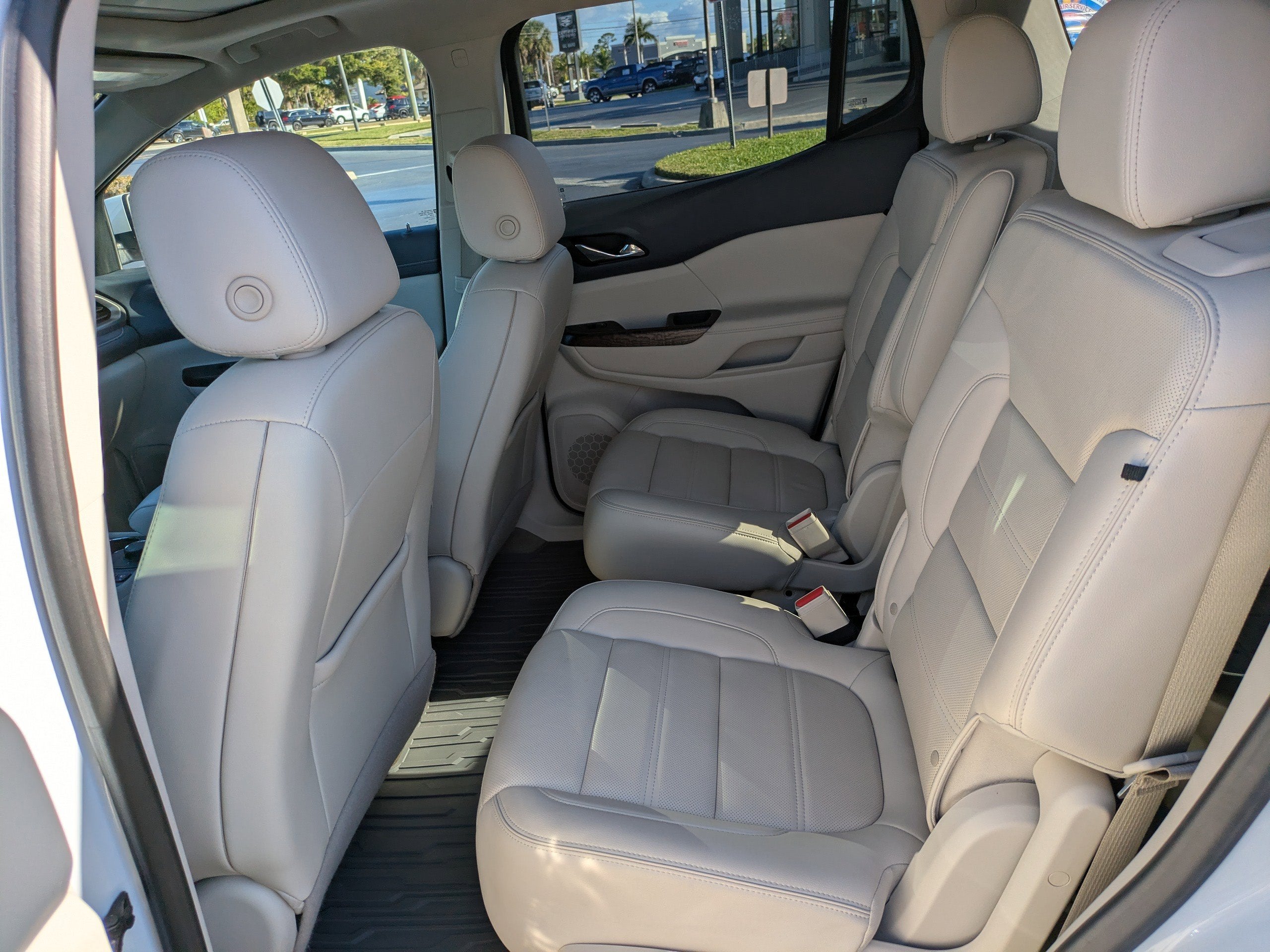 2021 GMC Acadia Denali