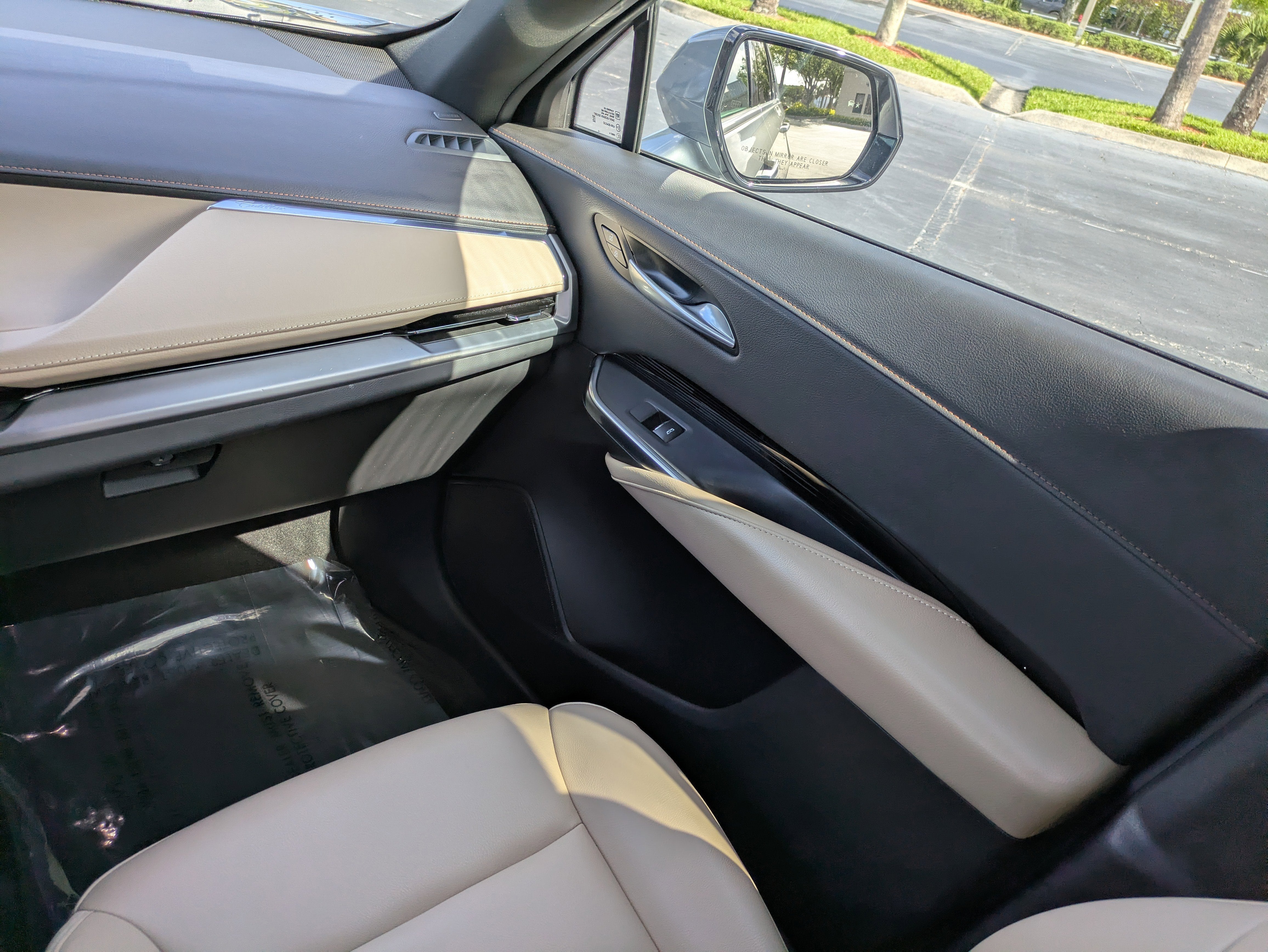 2024 Cadillac XT4 Luxury