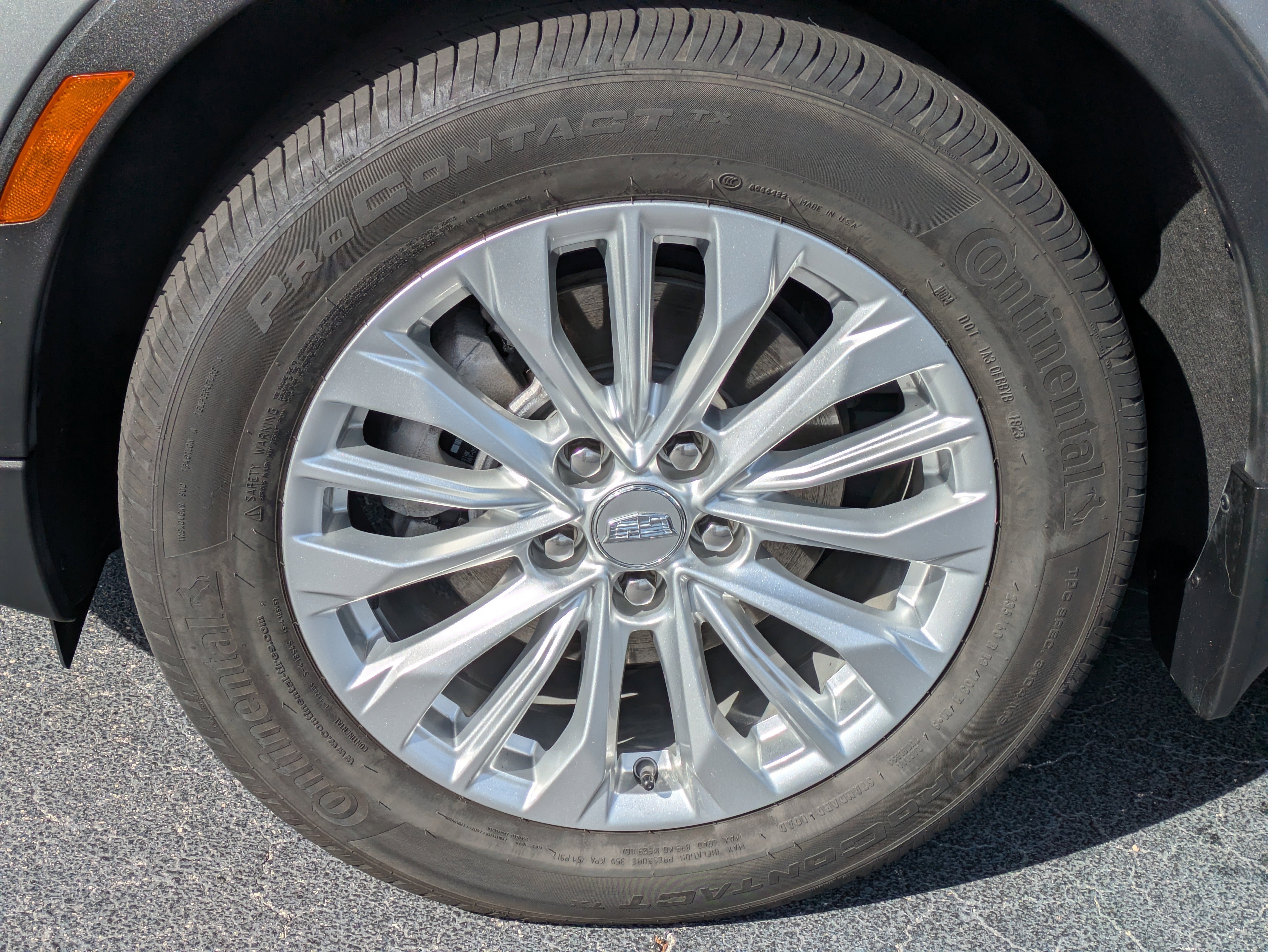 2024 Cadillac XT4 Luxury