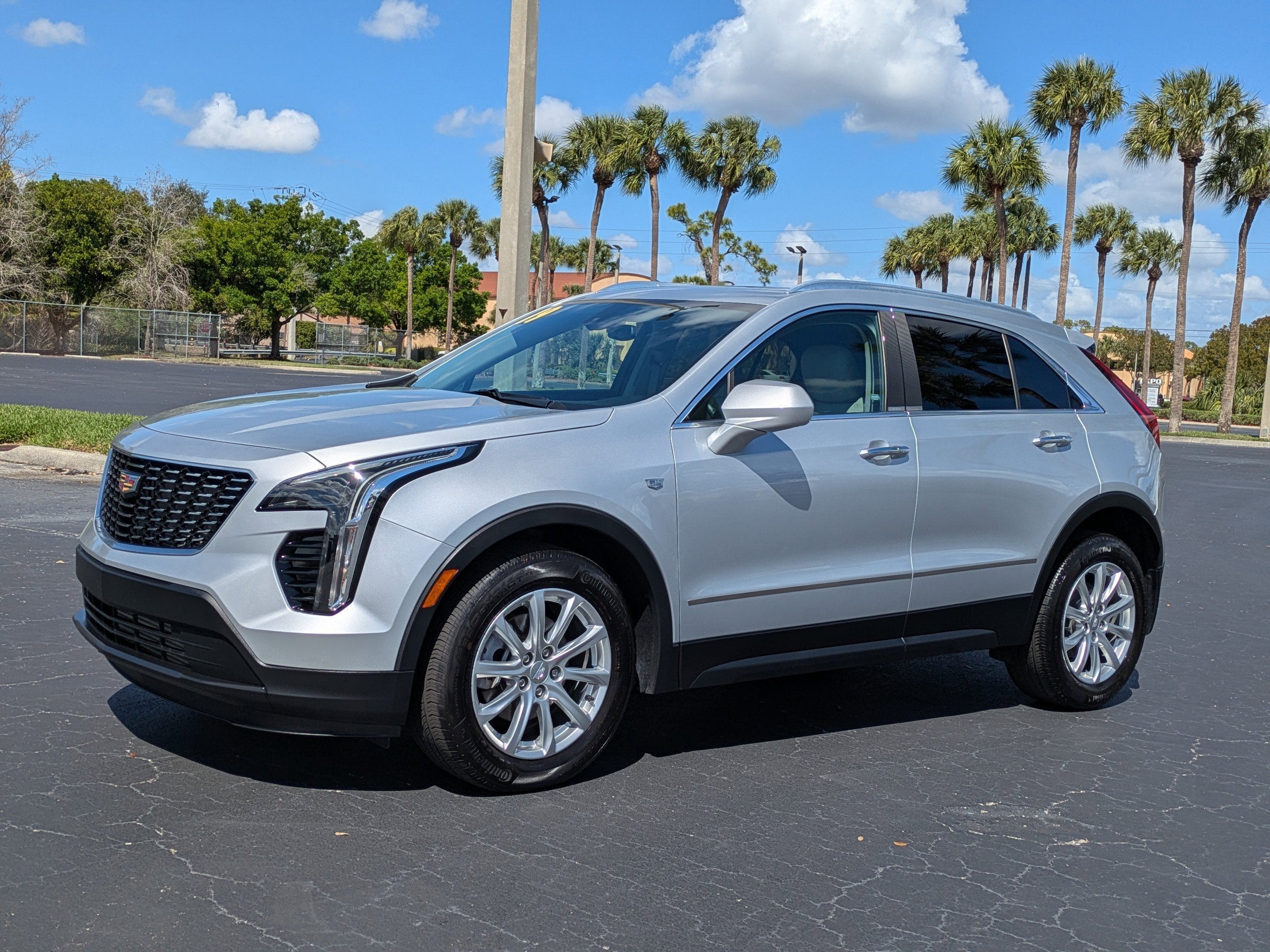 2019 Cadillac XT4 AWD Luxury