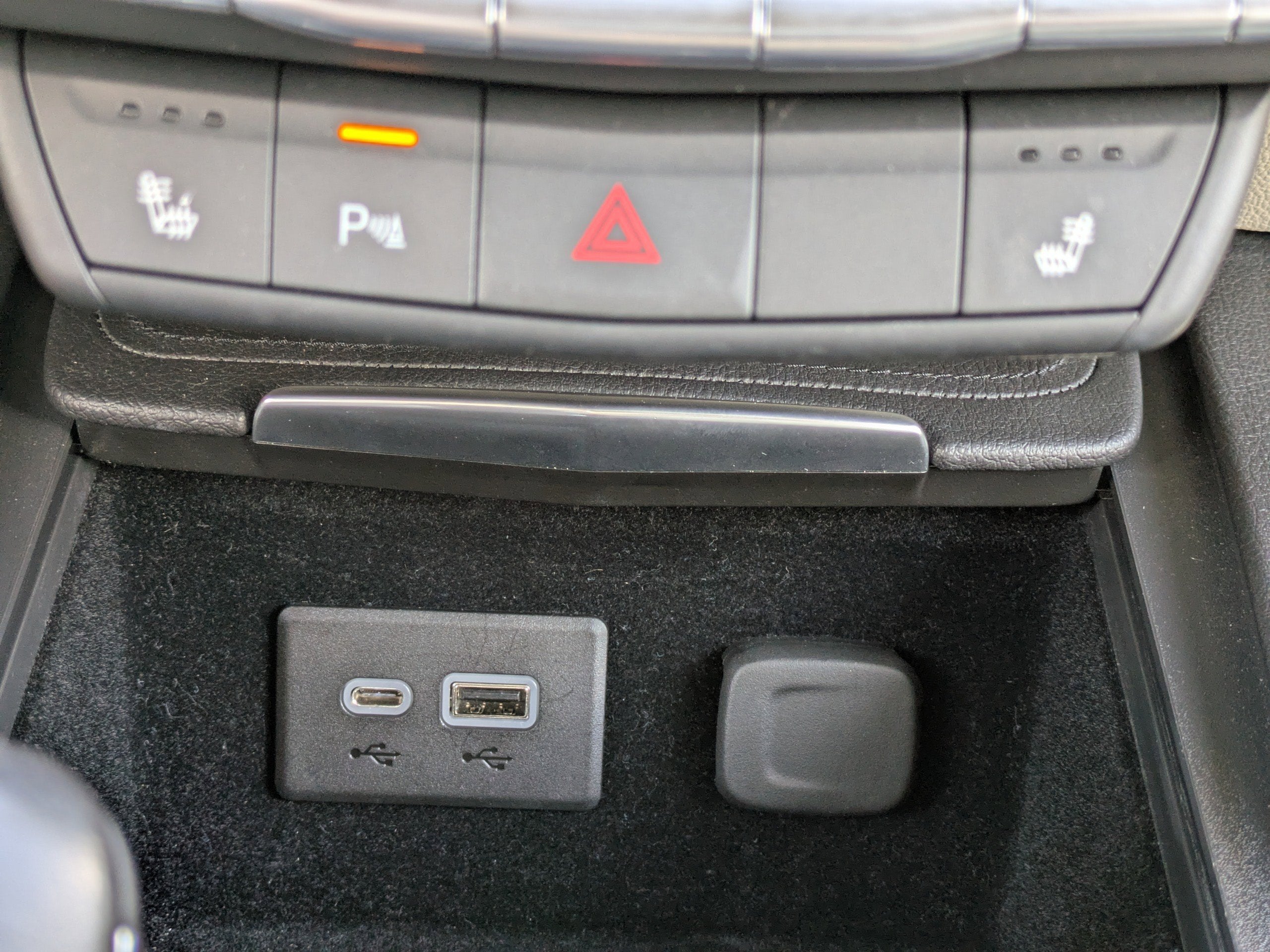 2019 Cadillac XT4 AWD Luxury