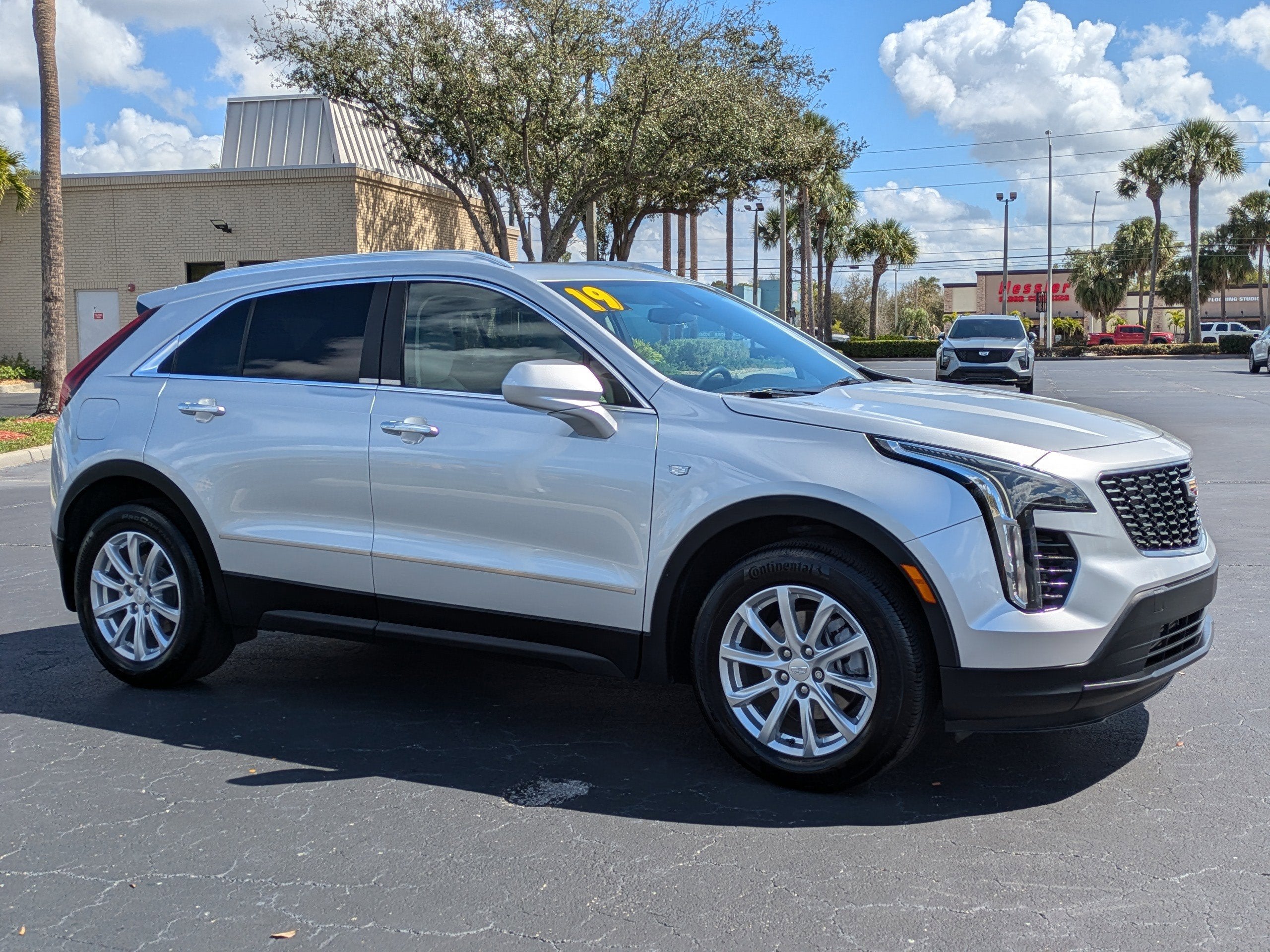 2019 Cadillac XT4 AWD Luxury