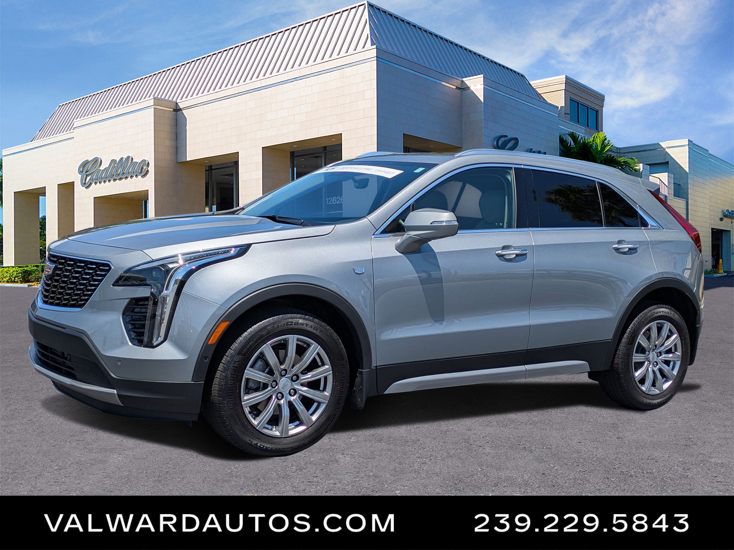 2023 Cadillac XT4 Premium Luxury
