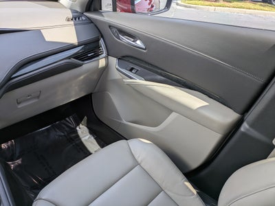 2023 Cadillac XT4 FWD Premium Luxury