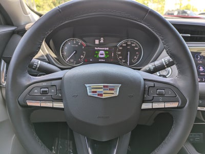 2023 Cadillac XT4 FWD Premium Luxury
