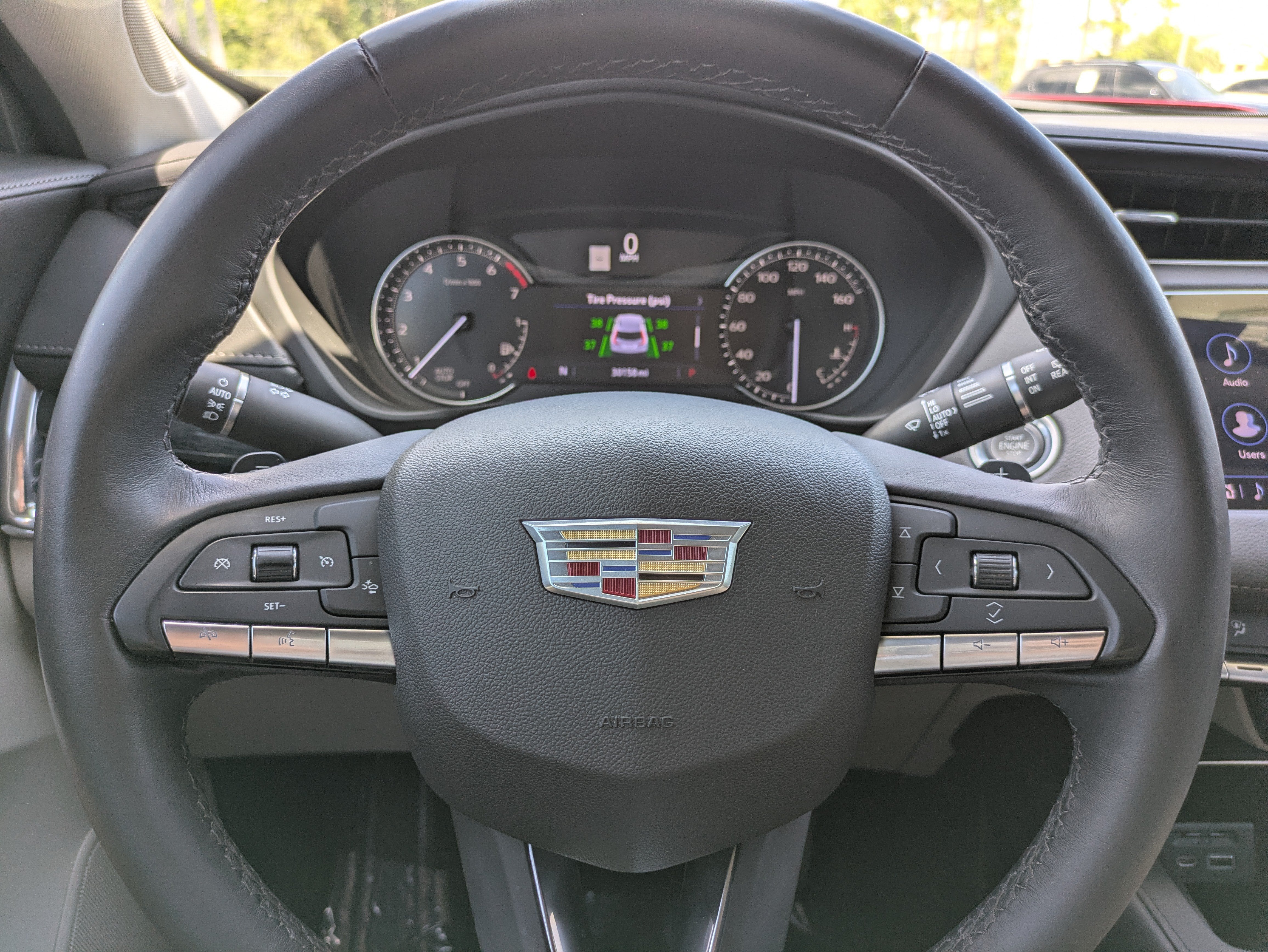 2023 Cadillac XT4 FWD Premium Luxury