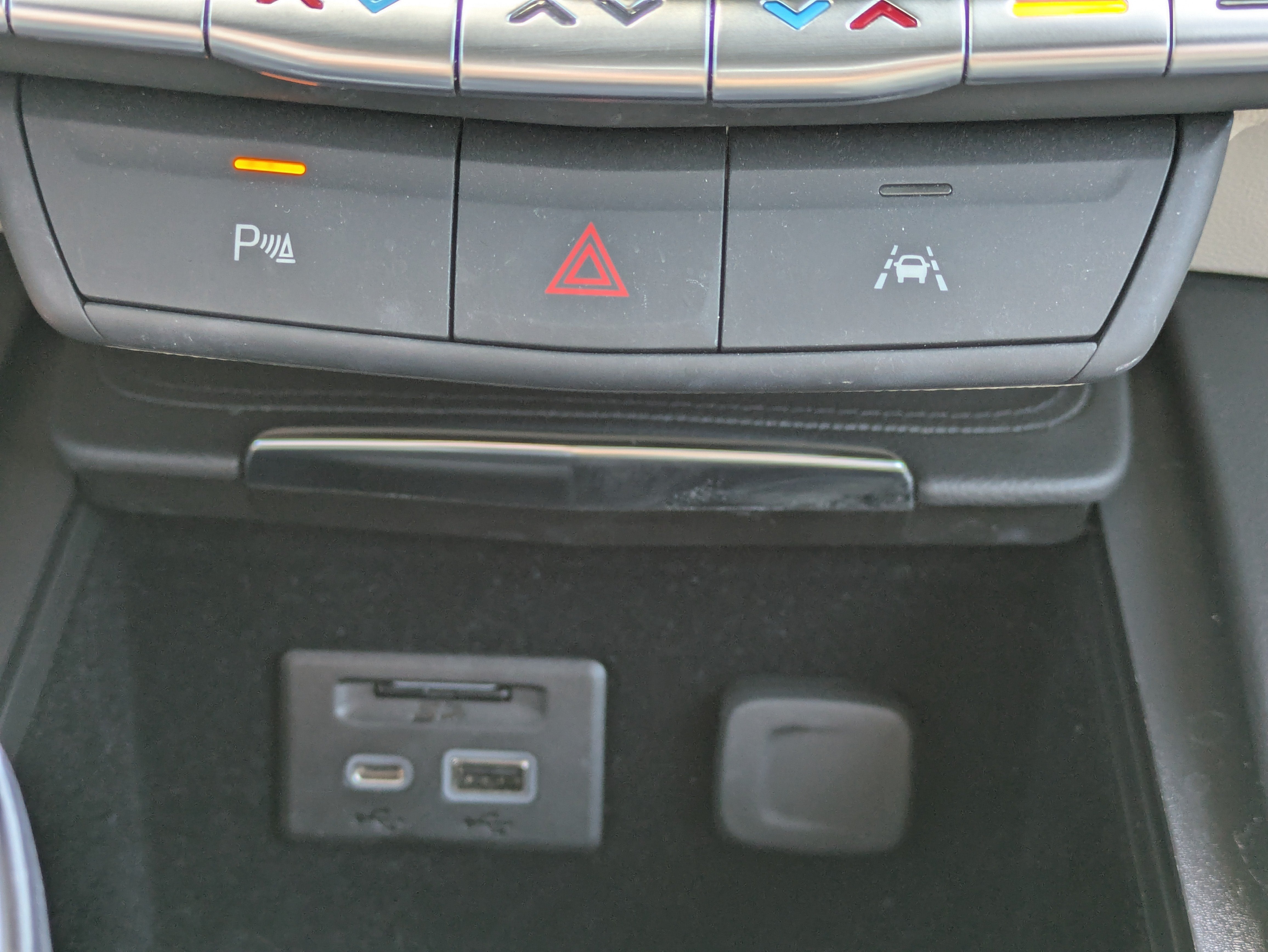 2023 Cadillac XT4 FWD Premium Luxury
