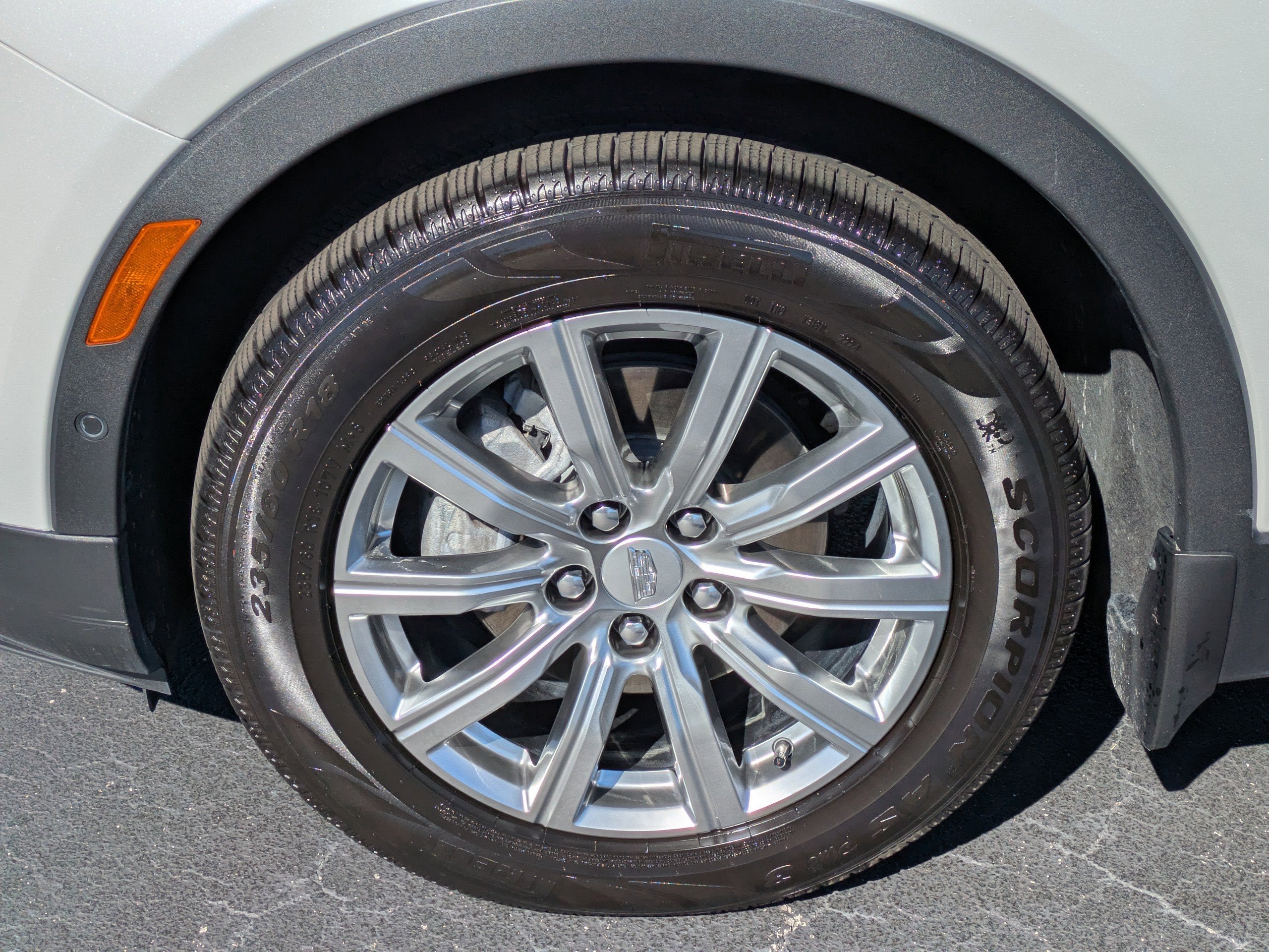 2021 Cadillac XT4 Premium Luxury