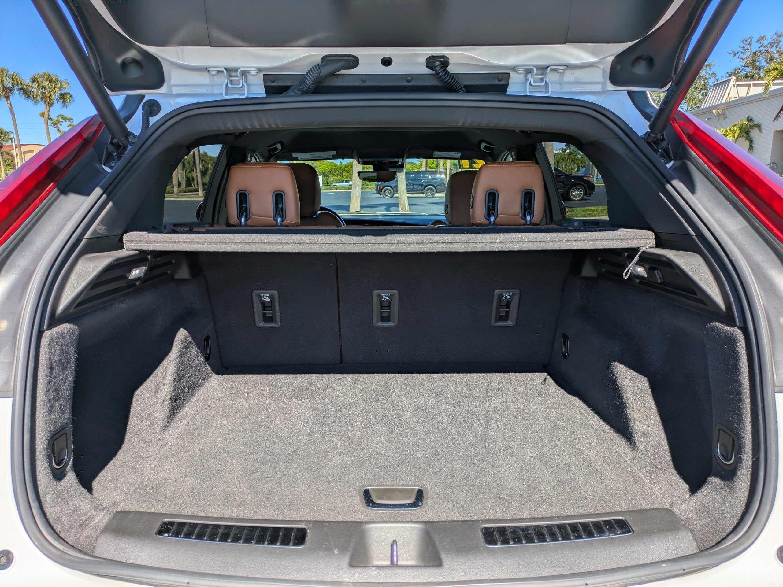 2021 Cadillac XT4 Premium Luxury