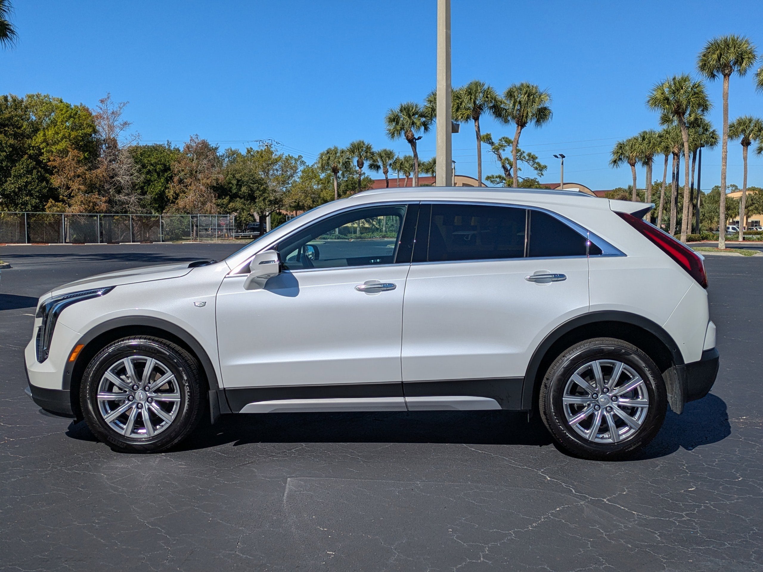 2021 Cadillac XT4 Premium Luxury