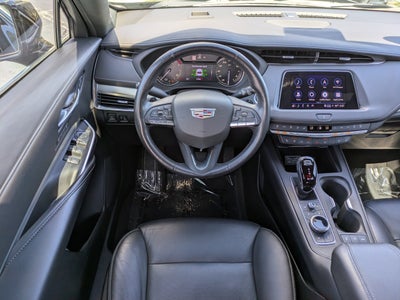 2022 Cadillac XT4 Premium Luxury