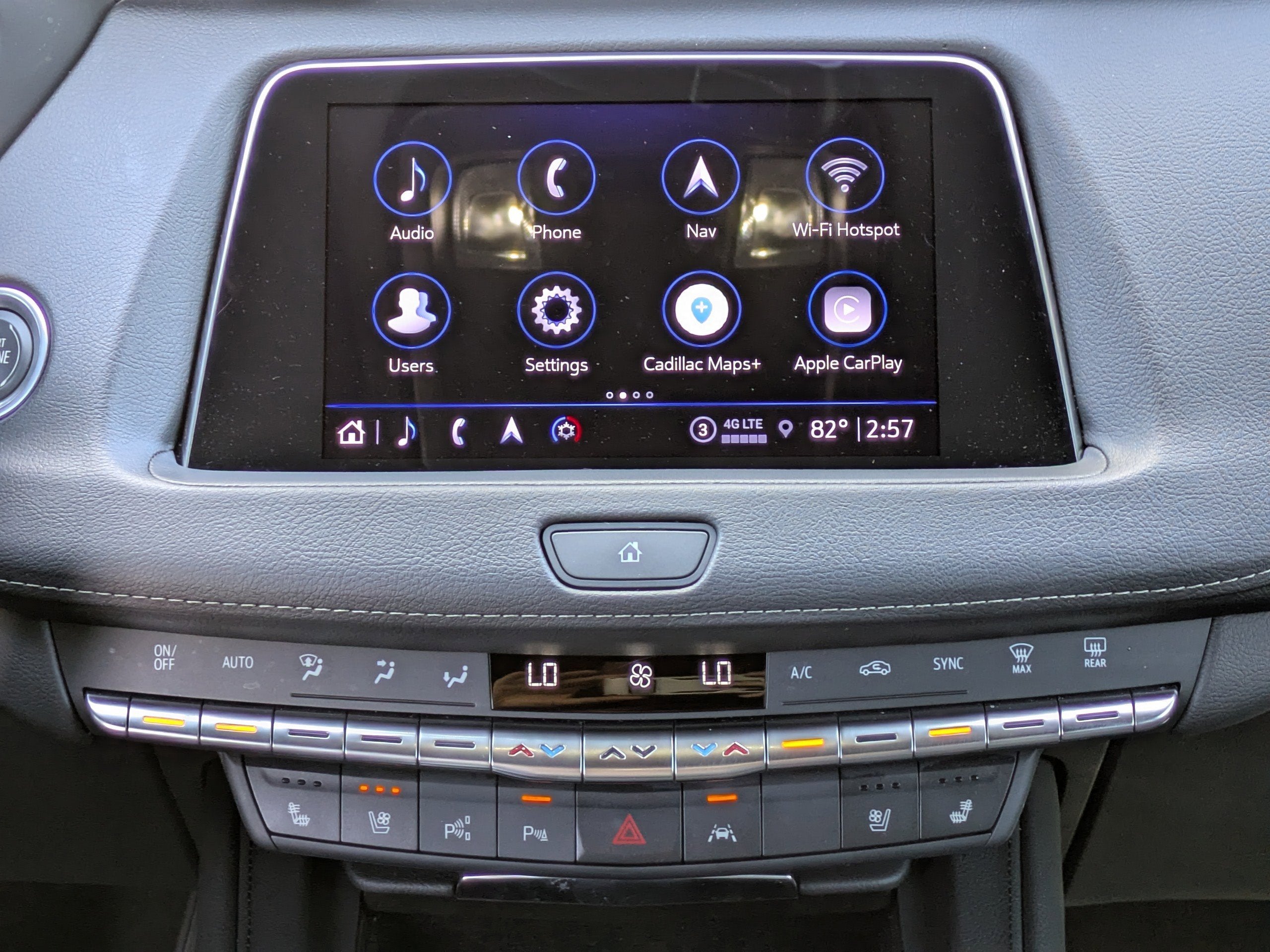 2022 Cadillac XT4 Premium Luxury