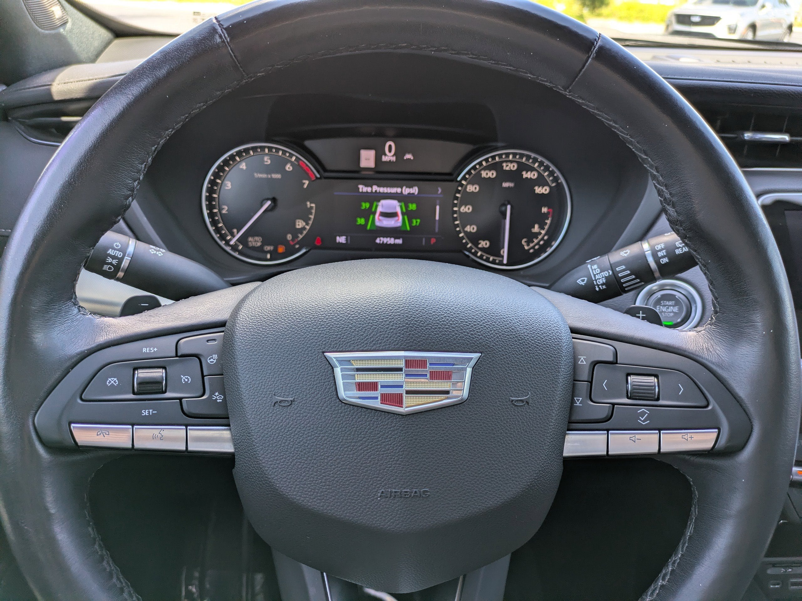 2022 Cadillac XT4 Premium Luxury