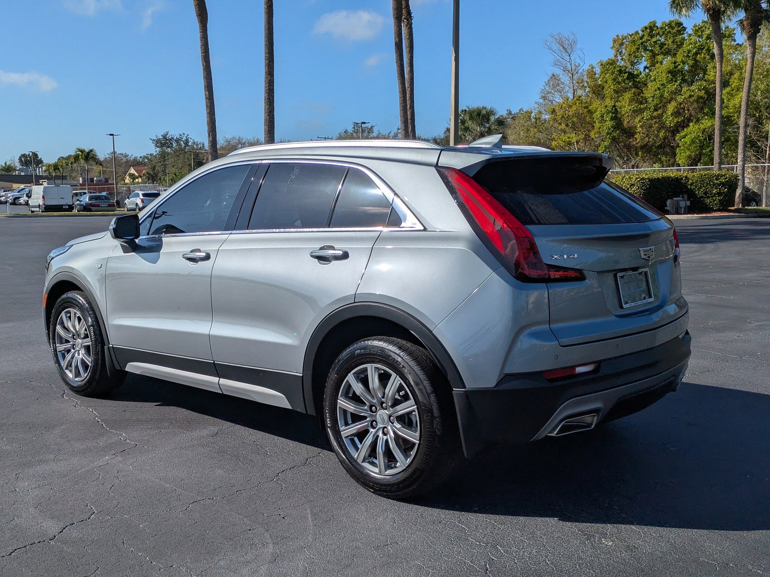 2023 Cadillac XT4 Premium Luxury