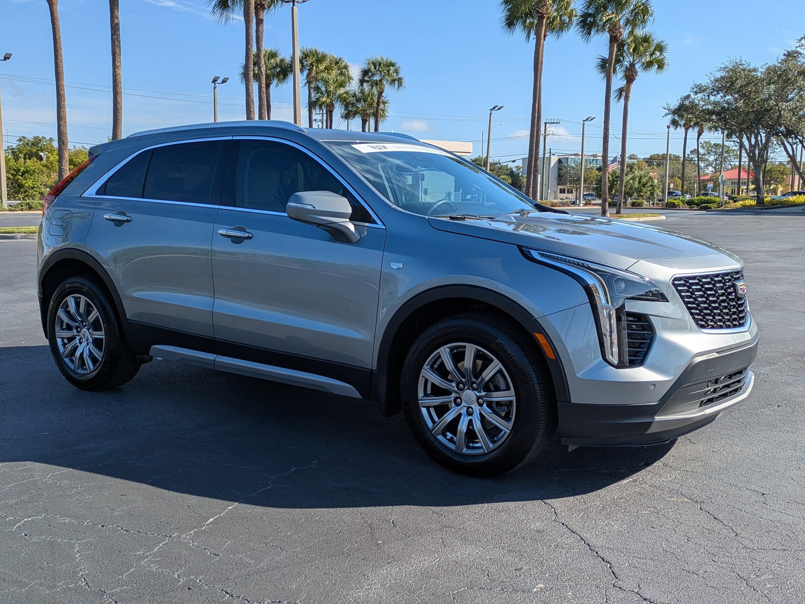 2023 Cadillac XT4 Premium Luxury