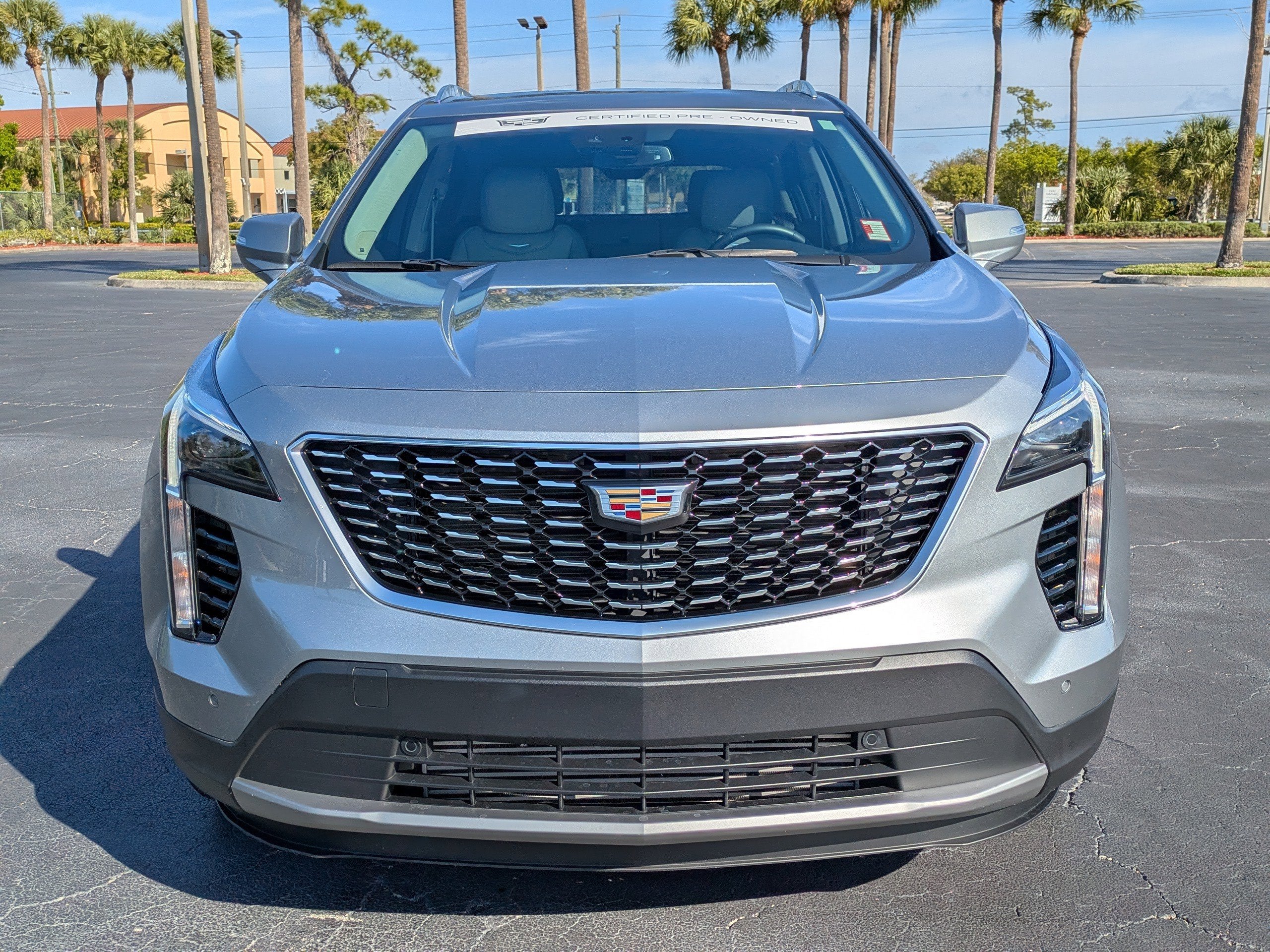 2023 Cadillac XT4 Premium Luxury