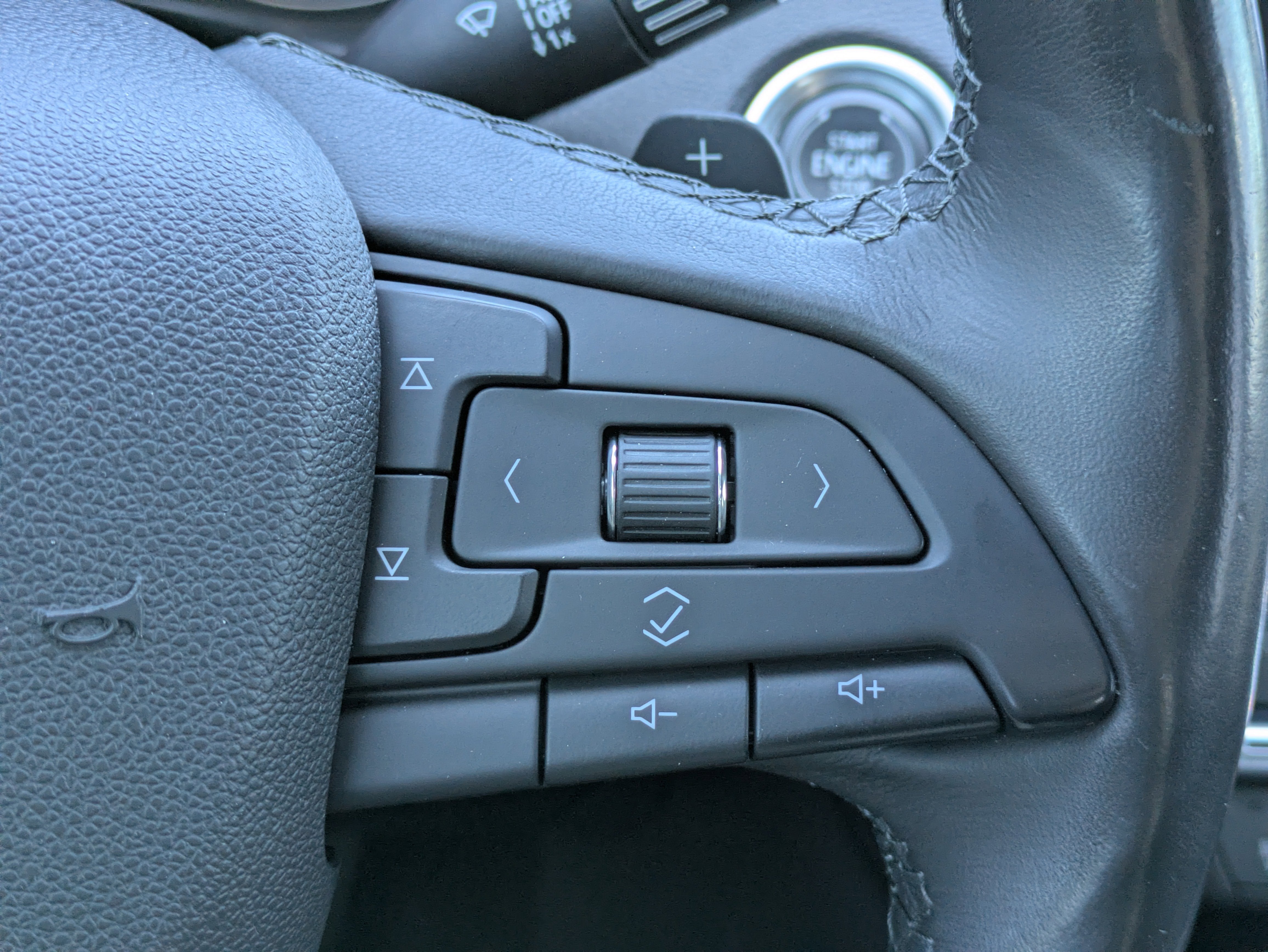 2019 Cadillac XT4 FWD Premium Luxury