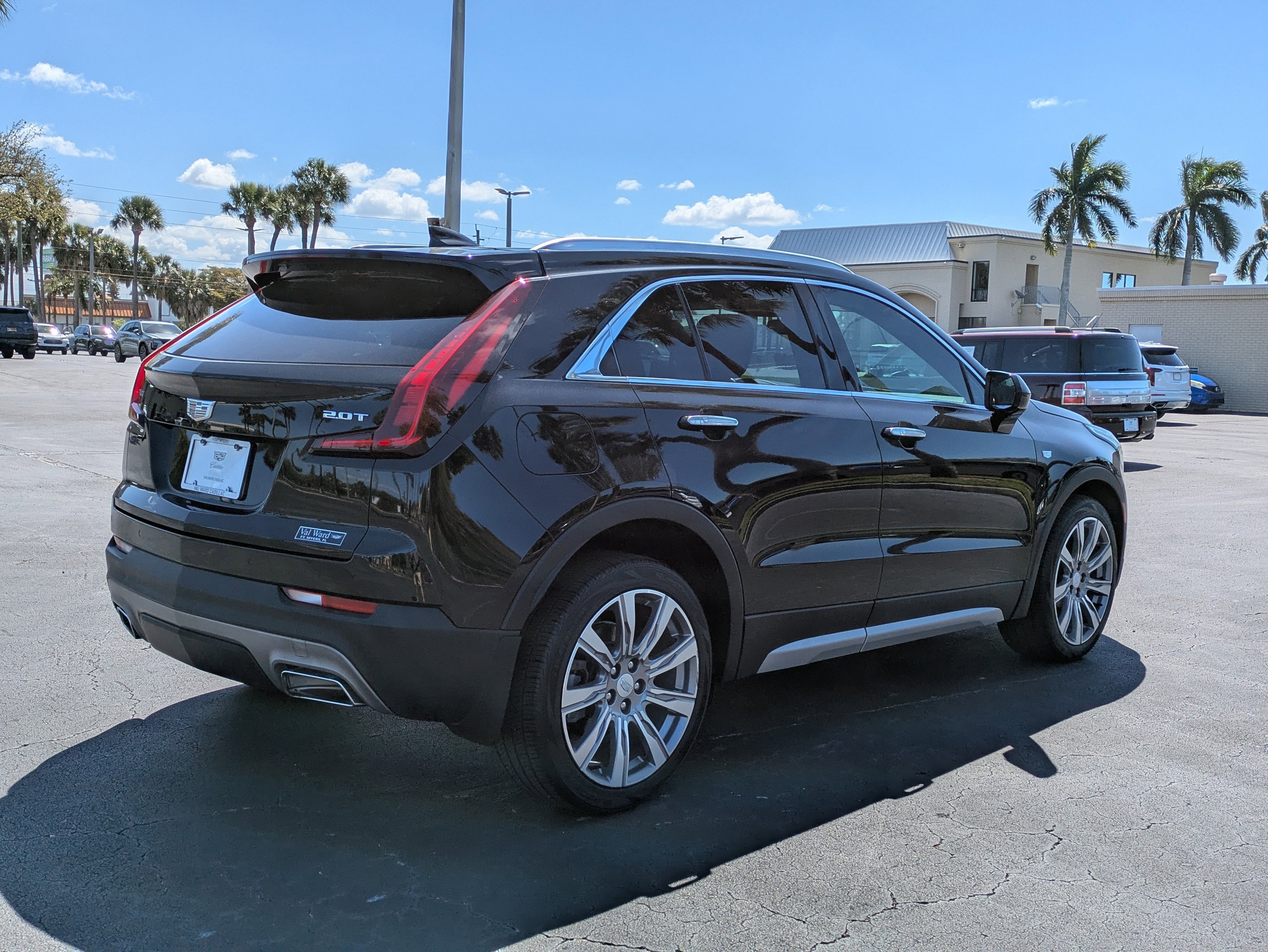 2019 Cadillac XT4 FWD Premium Luxury