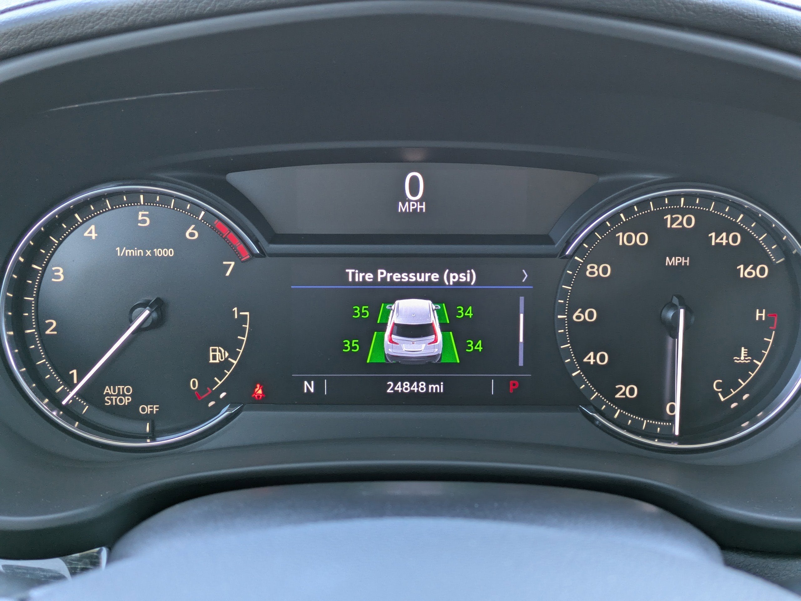 2023 Cadillac XT4 Premium Luxury