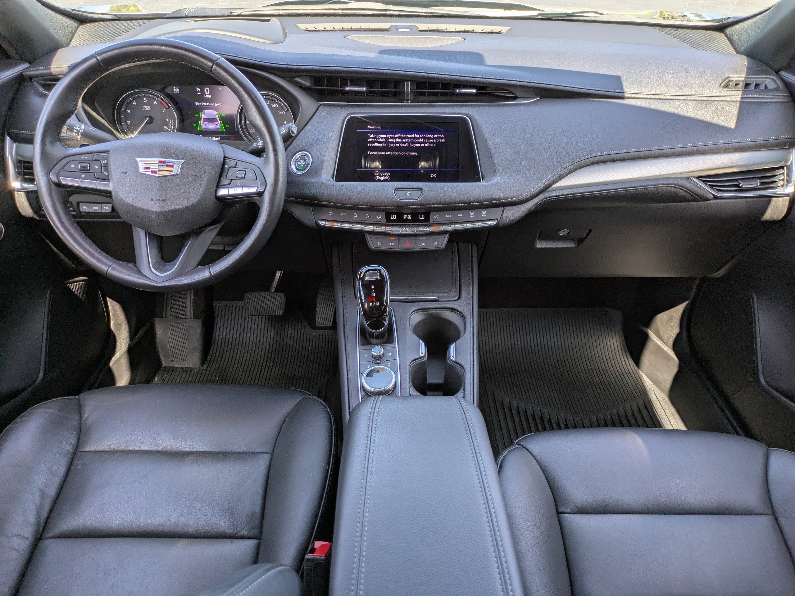 2023 Cadillac XT4 Premium Luxury