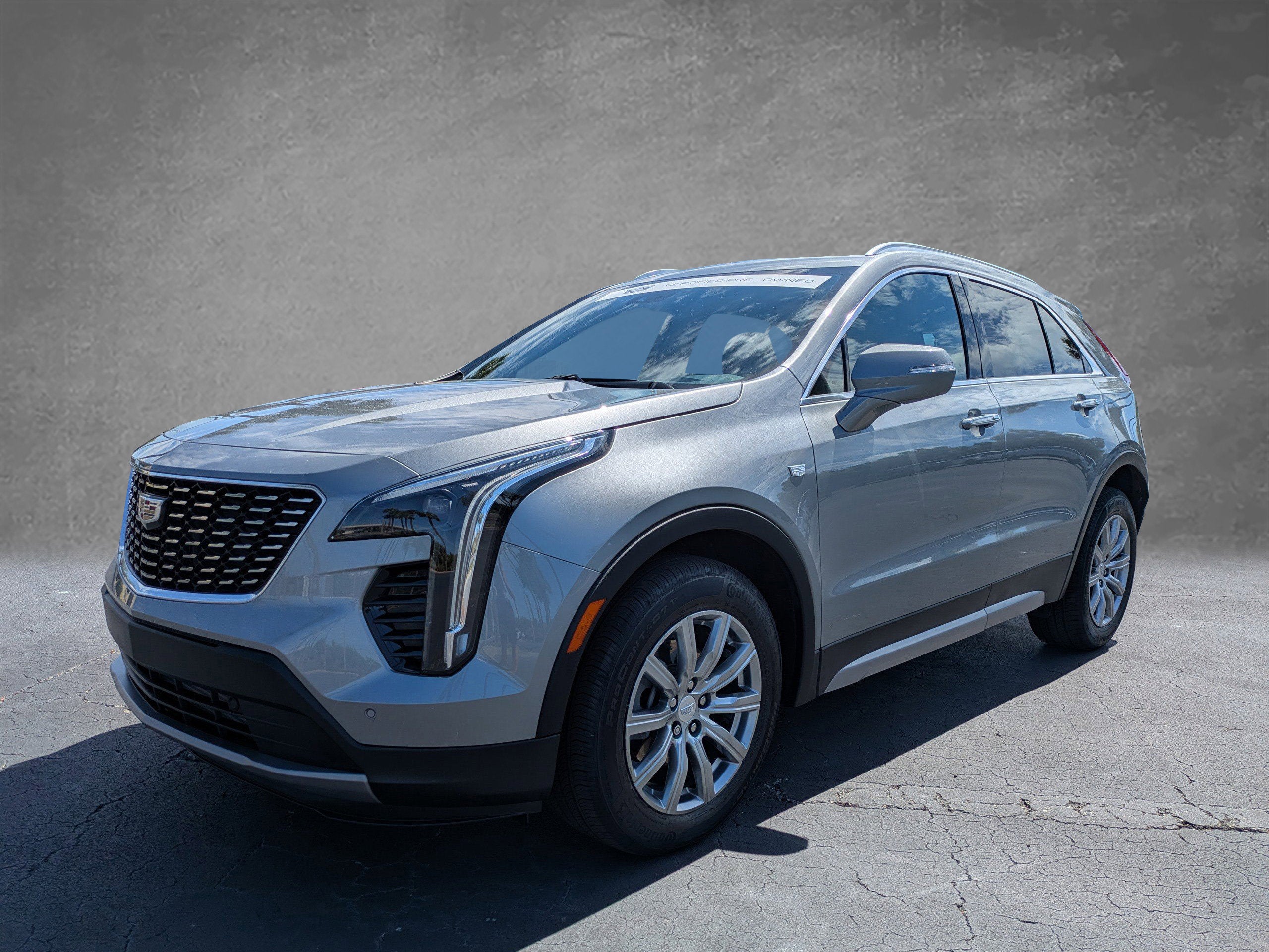 2023 Cadillac XT4 Premium Luxury