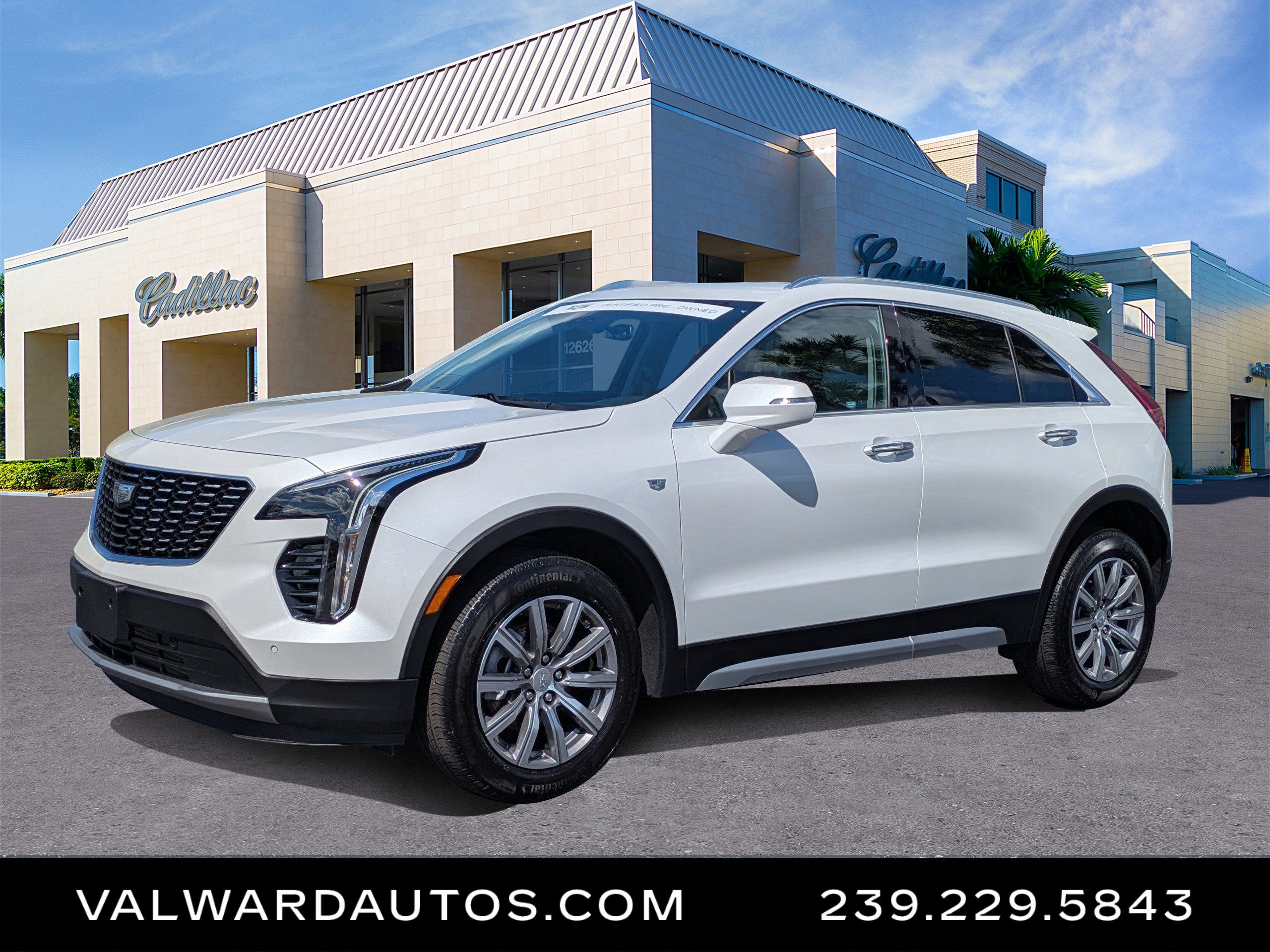 2023 Cadillac XT4 Premium Luxury