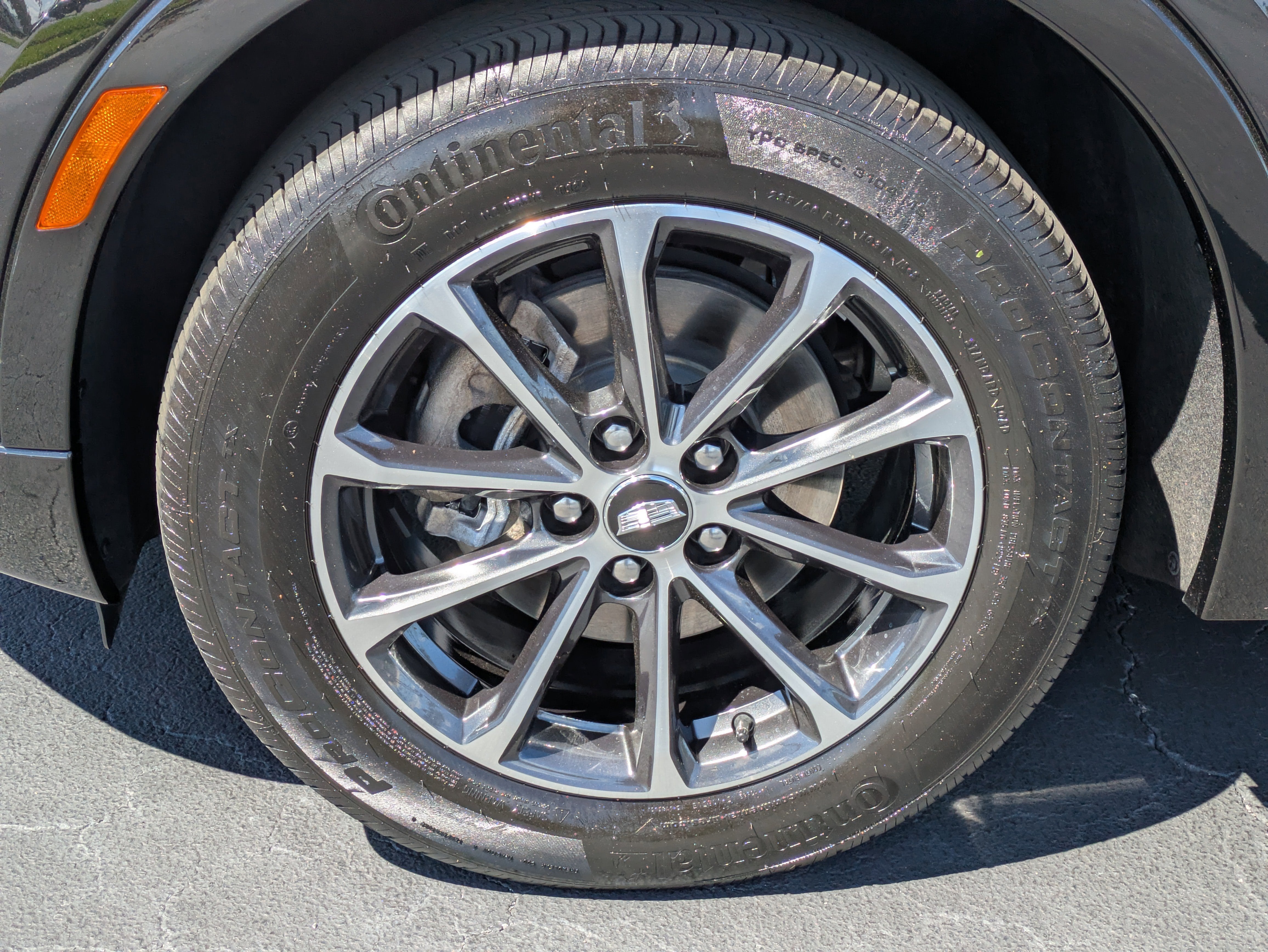 2024 Cadillac XT4 Sport