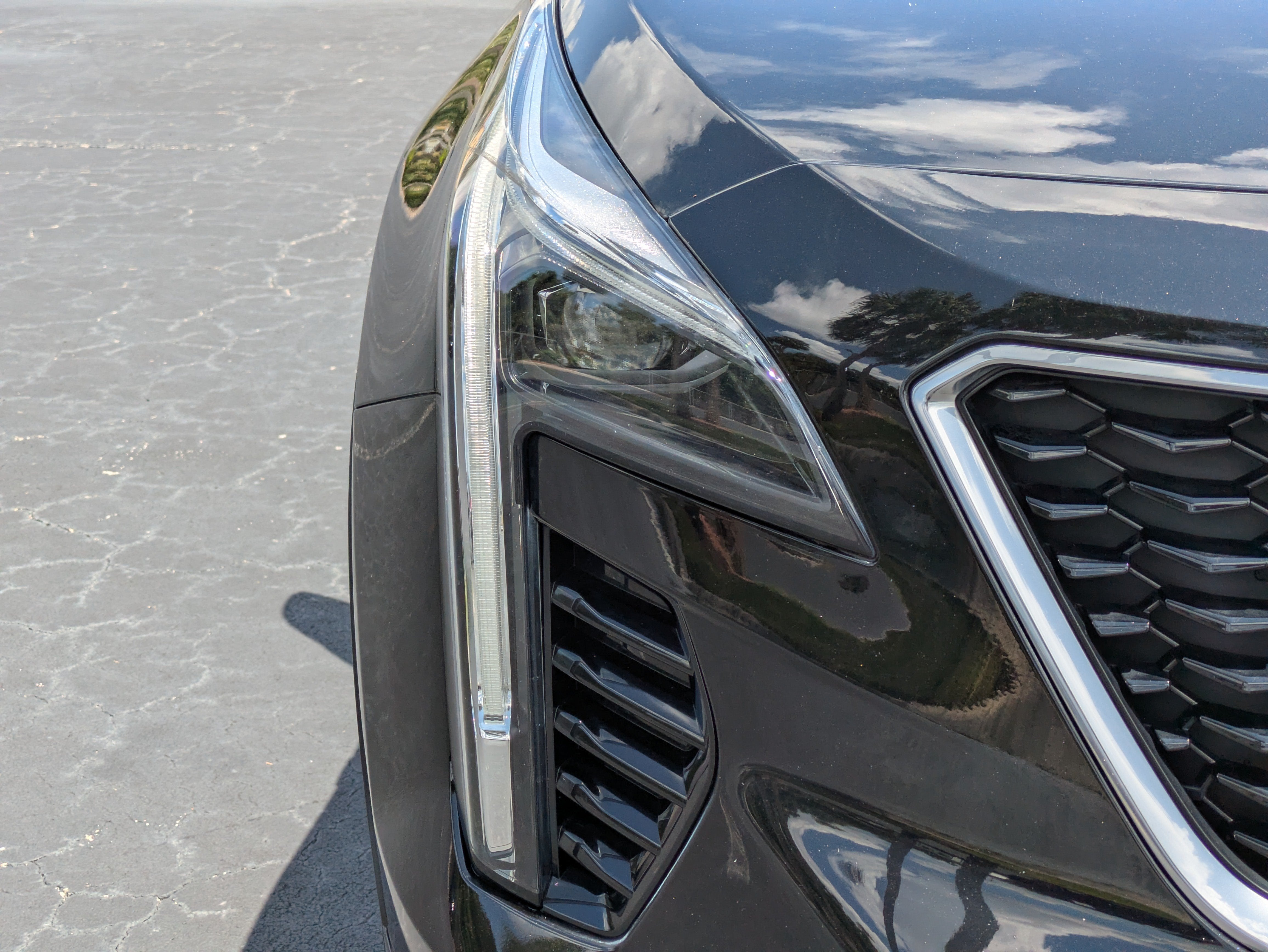 2023 Cadillac XT4 Sport