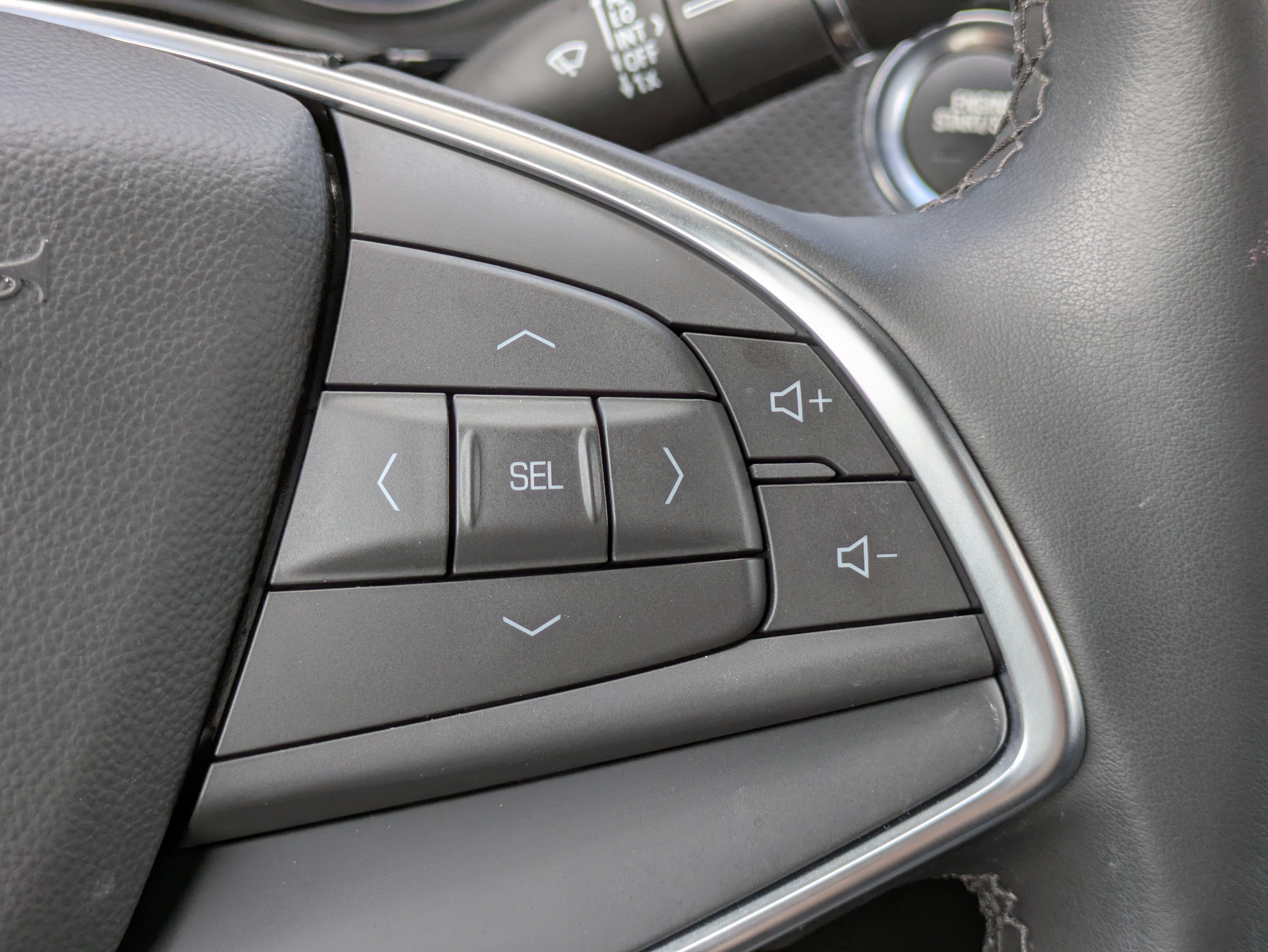 2025 Cadillac XT5 Luxury