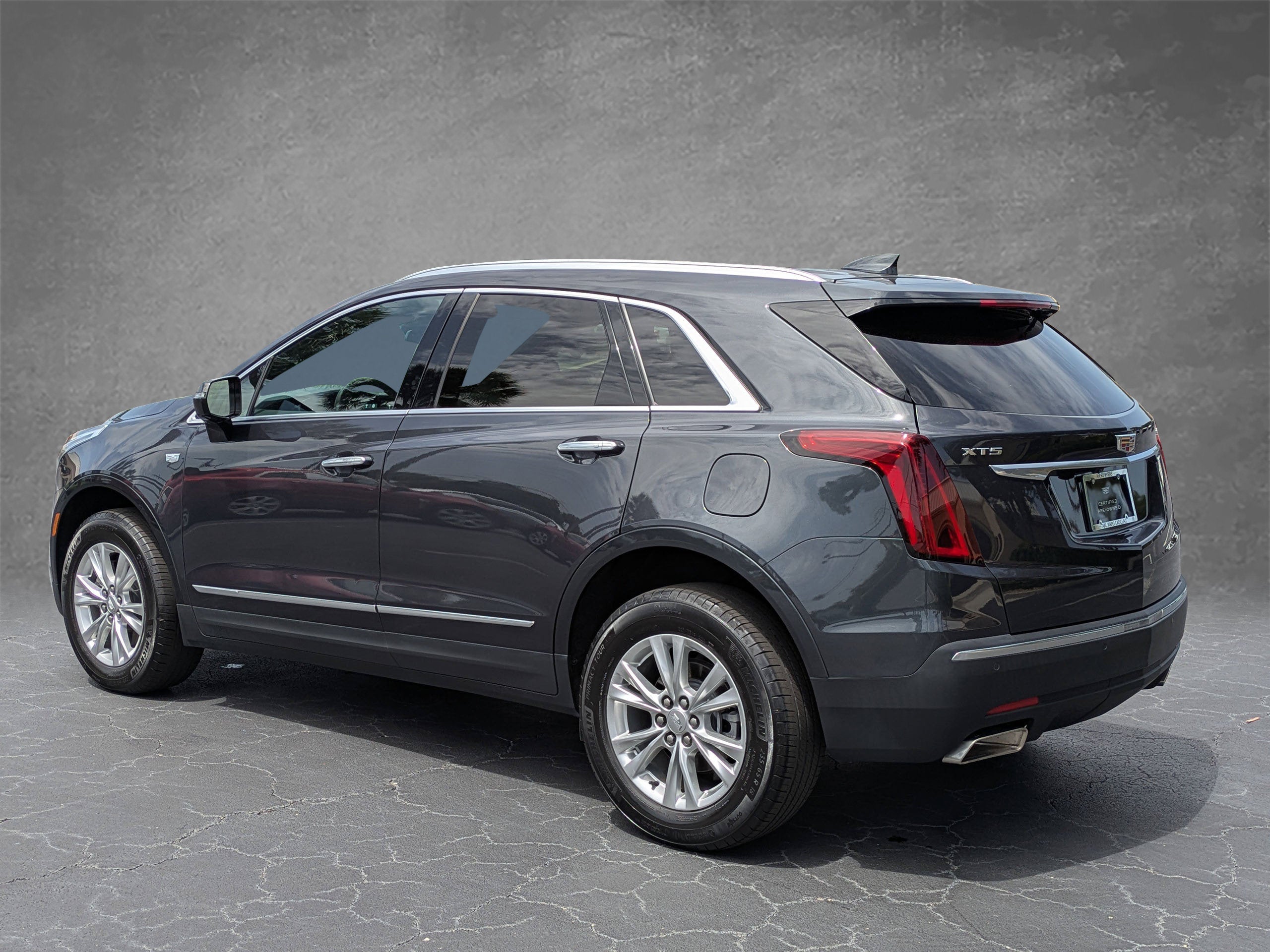 2023 Cadillac XT5 Luxury