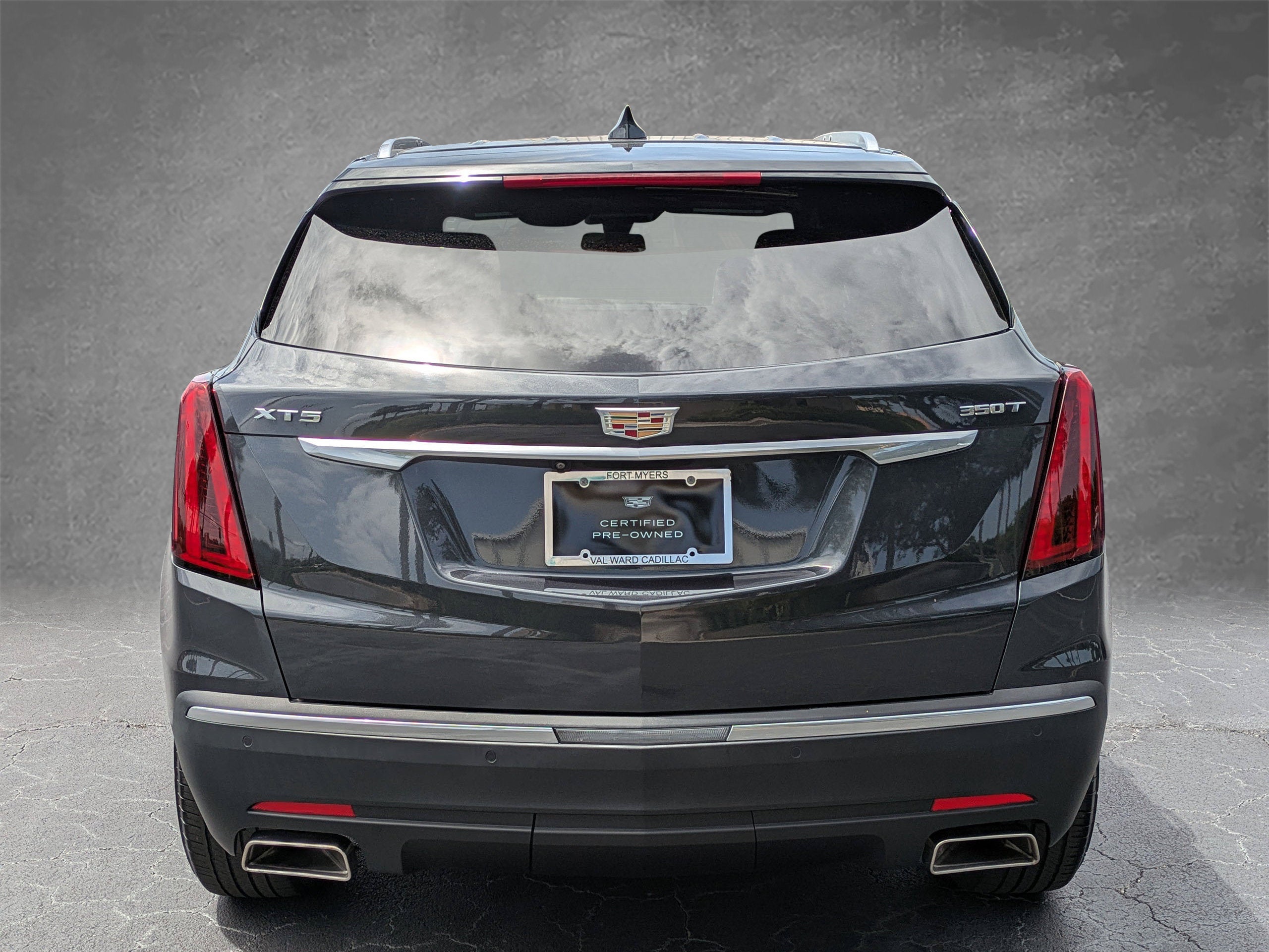 2023 Cadillac XT5 Luxury
