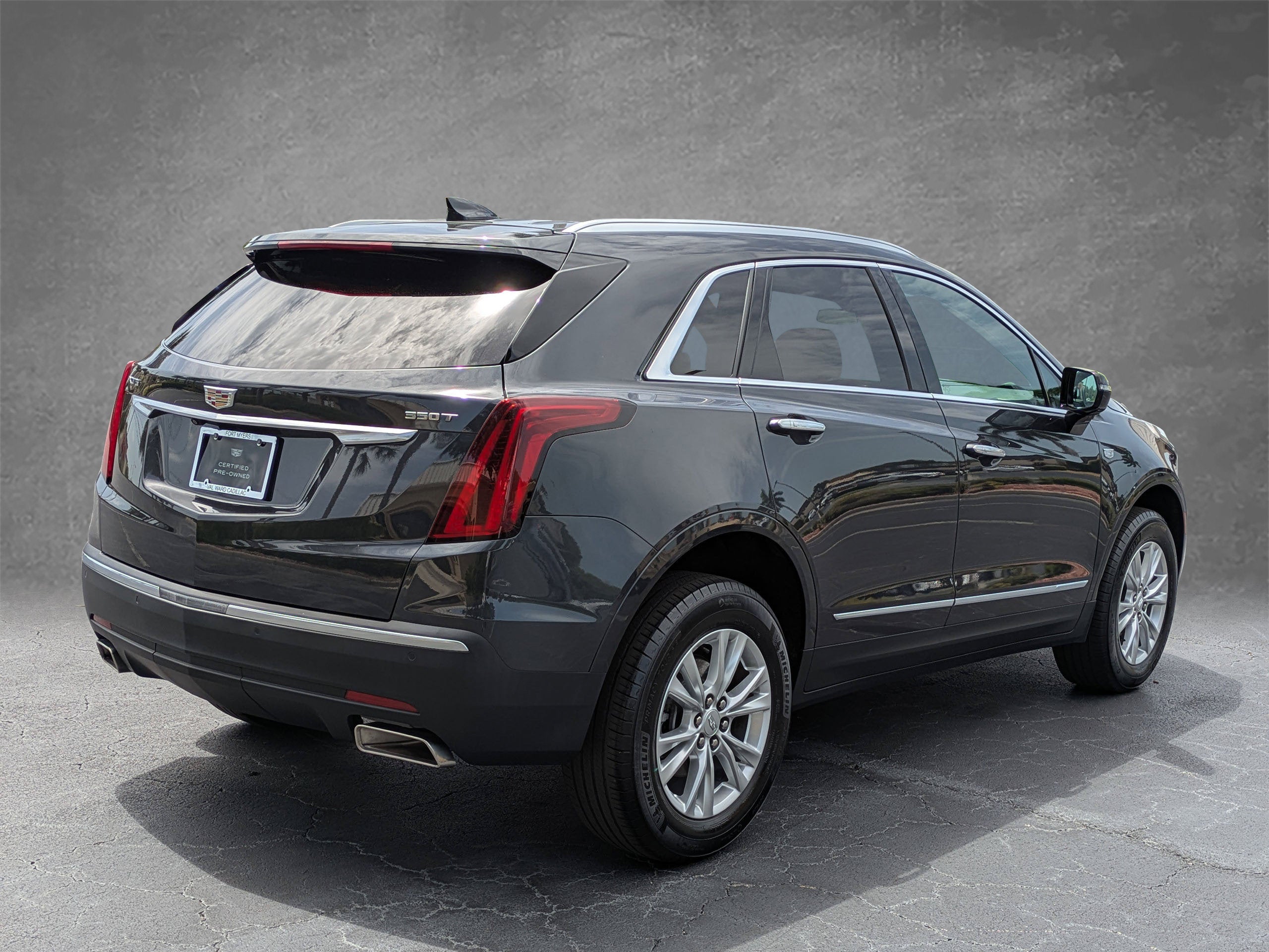 2023 Cadillac XT5 Luxury