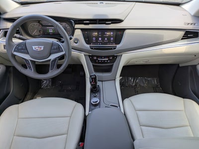 2022 Cadillac XT5 Premium Luxury