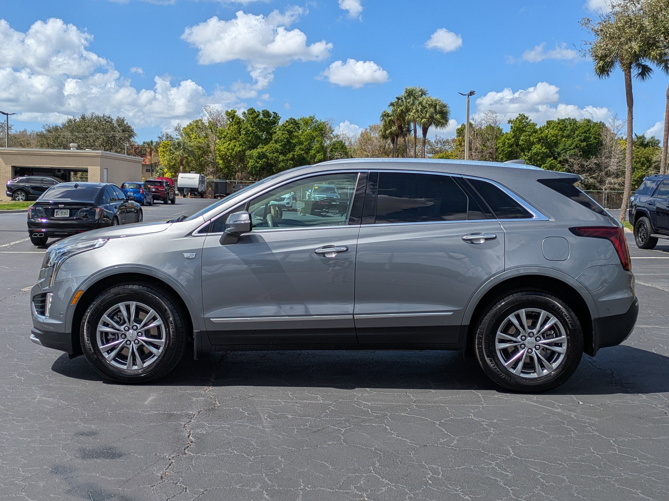 2021 Cadillac XT5 FWD Premium Luxury